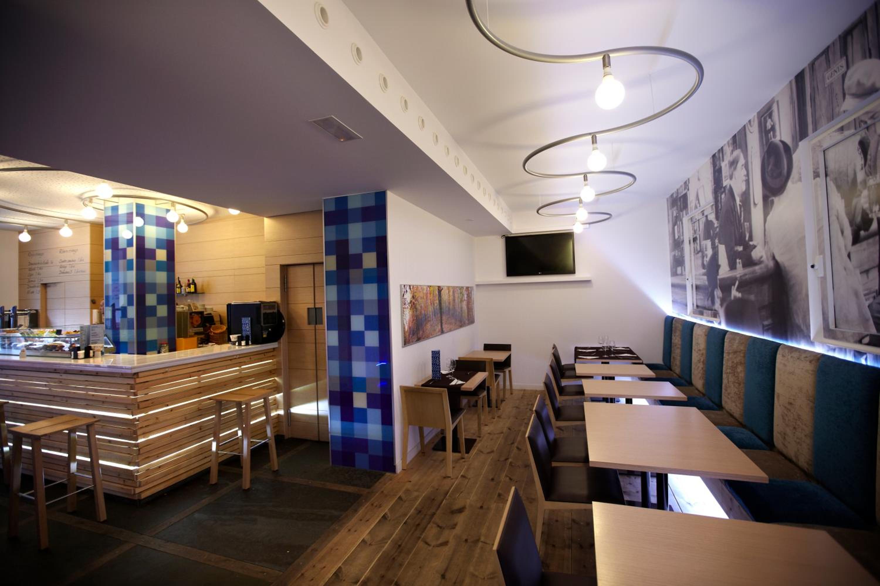 Hostal Bezana