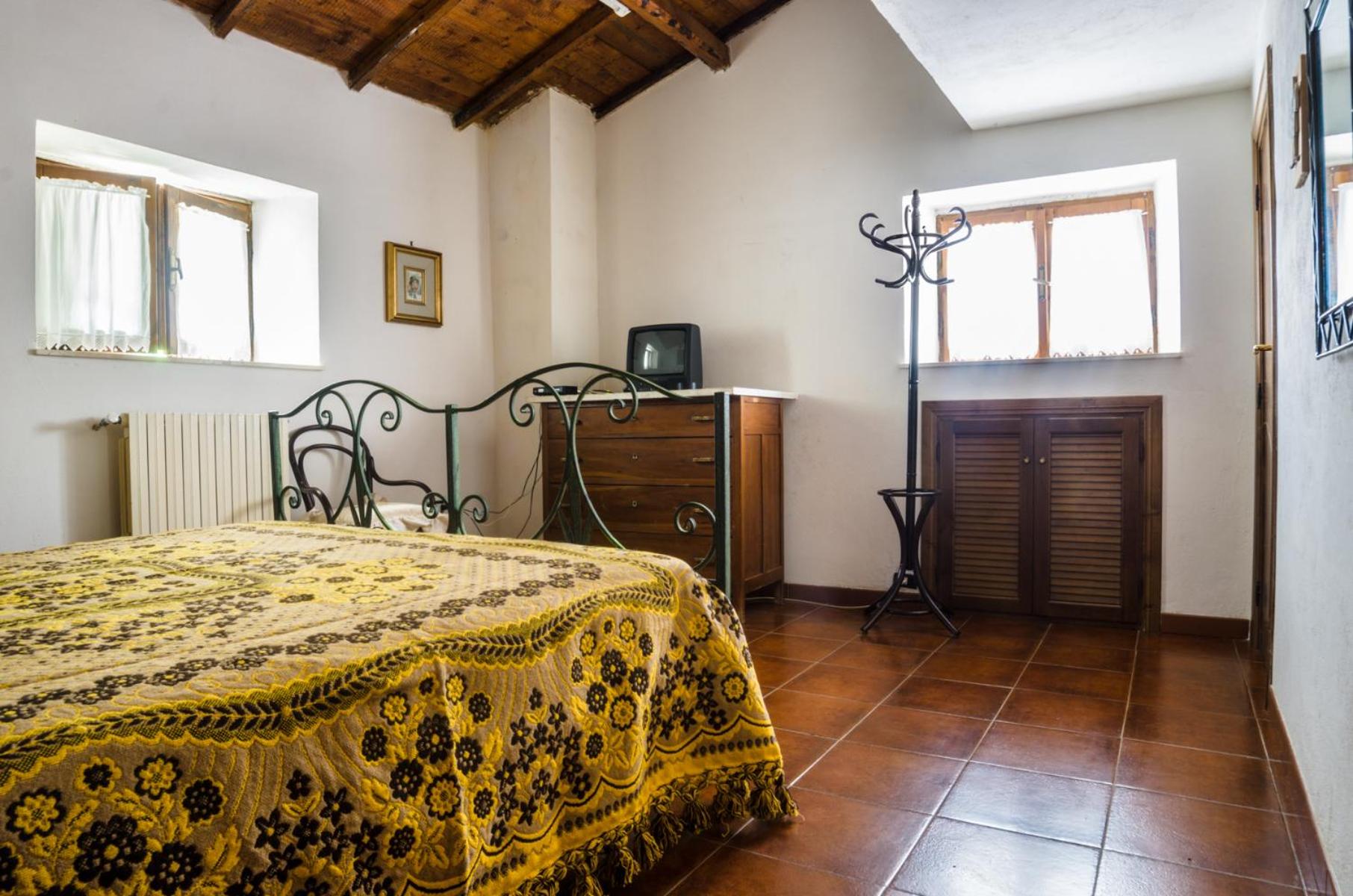 La Mandra view 5