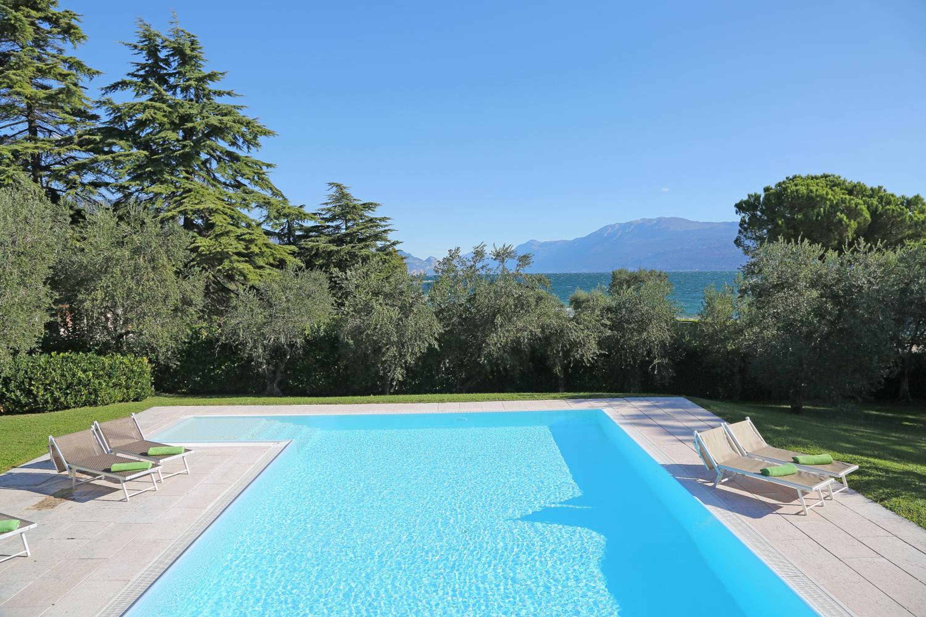 Villa Elena view 4