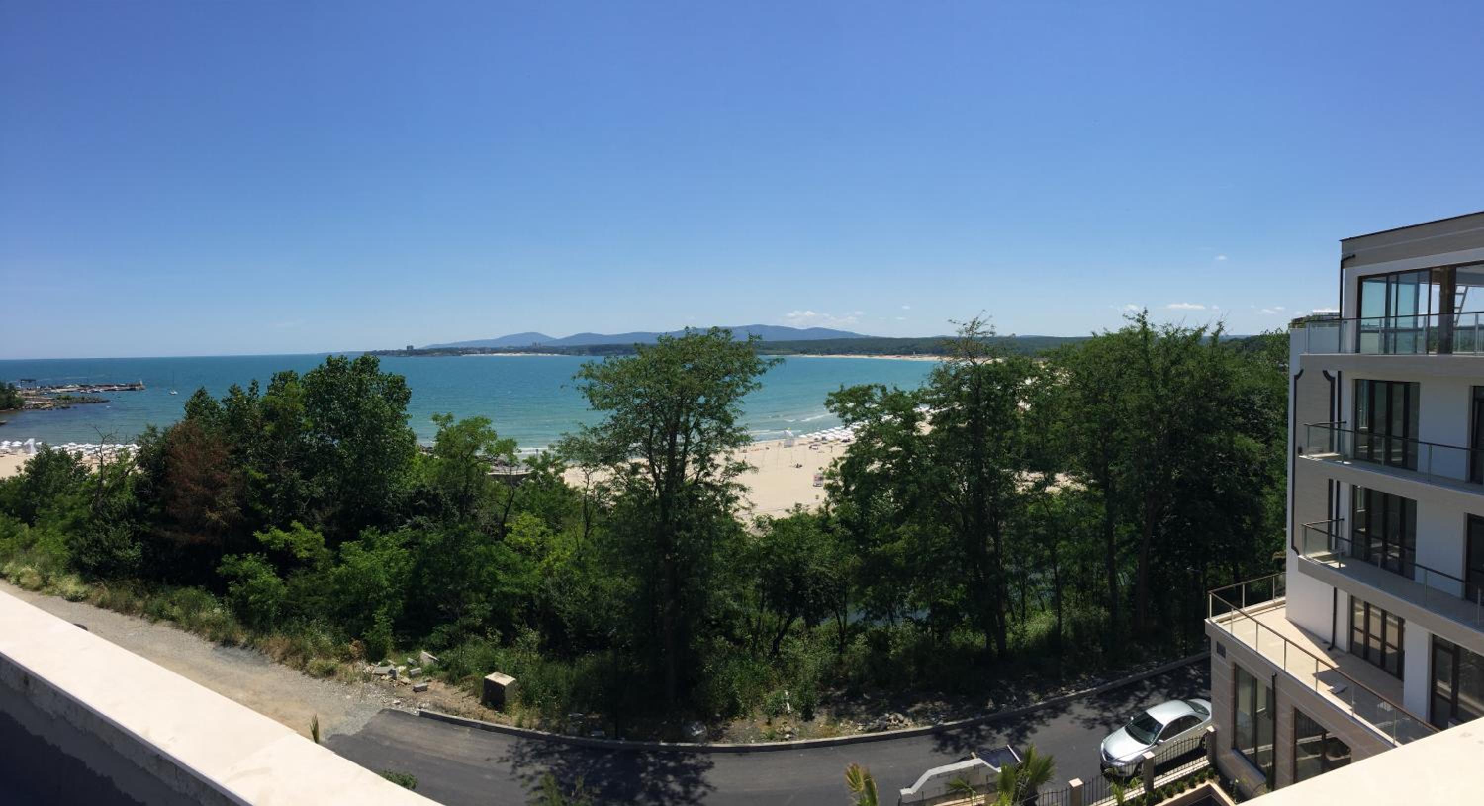 Green Paradise Deluxe Apartments