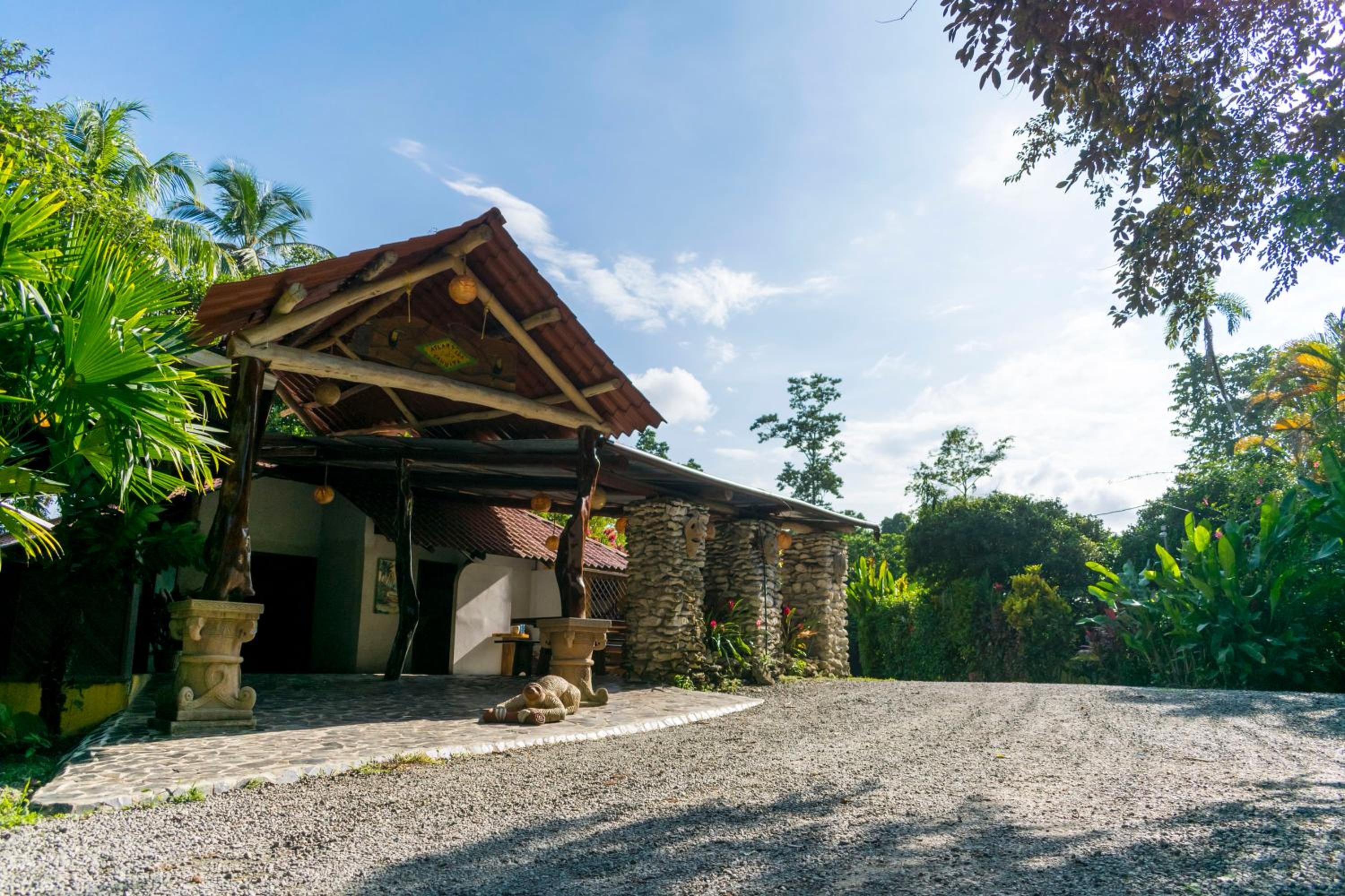 Atlantida Lodge Cahuita