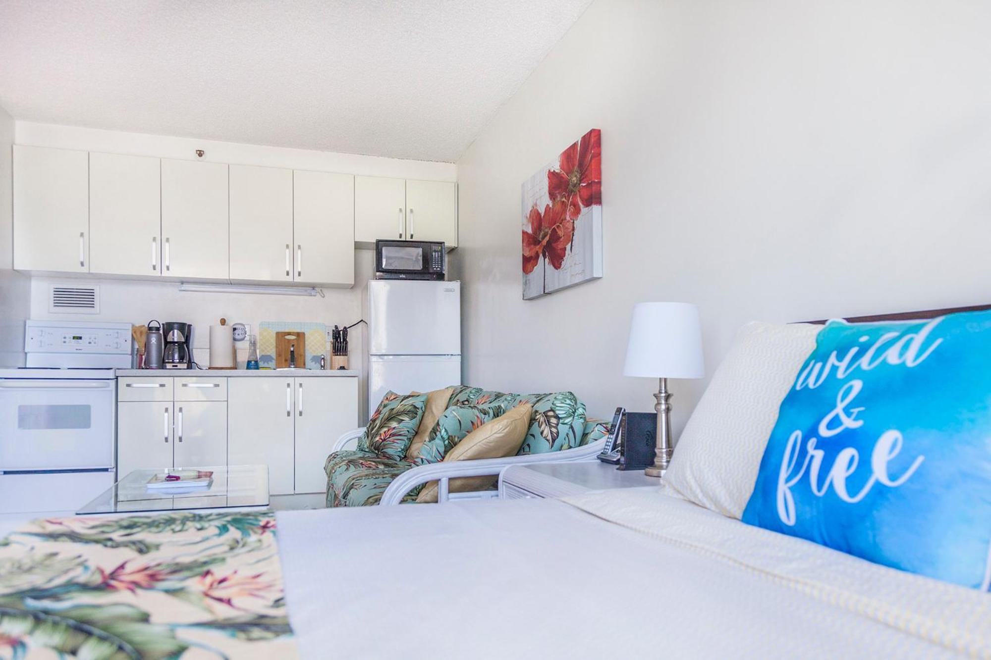 Tropical Studios at Marine Surf Waikiki - FREE PARKING - BEST LOCATION - FULL KITCHEN - SWIMMING POOL 照片第 239 張,共 263 張