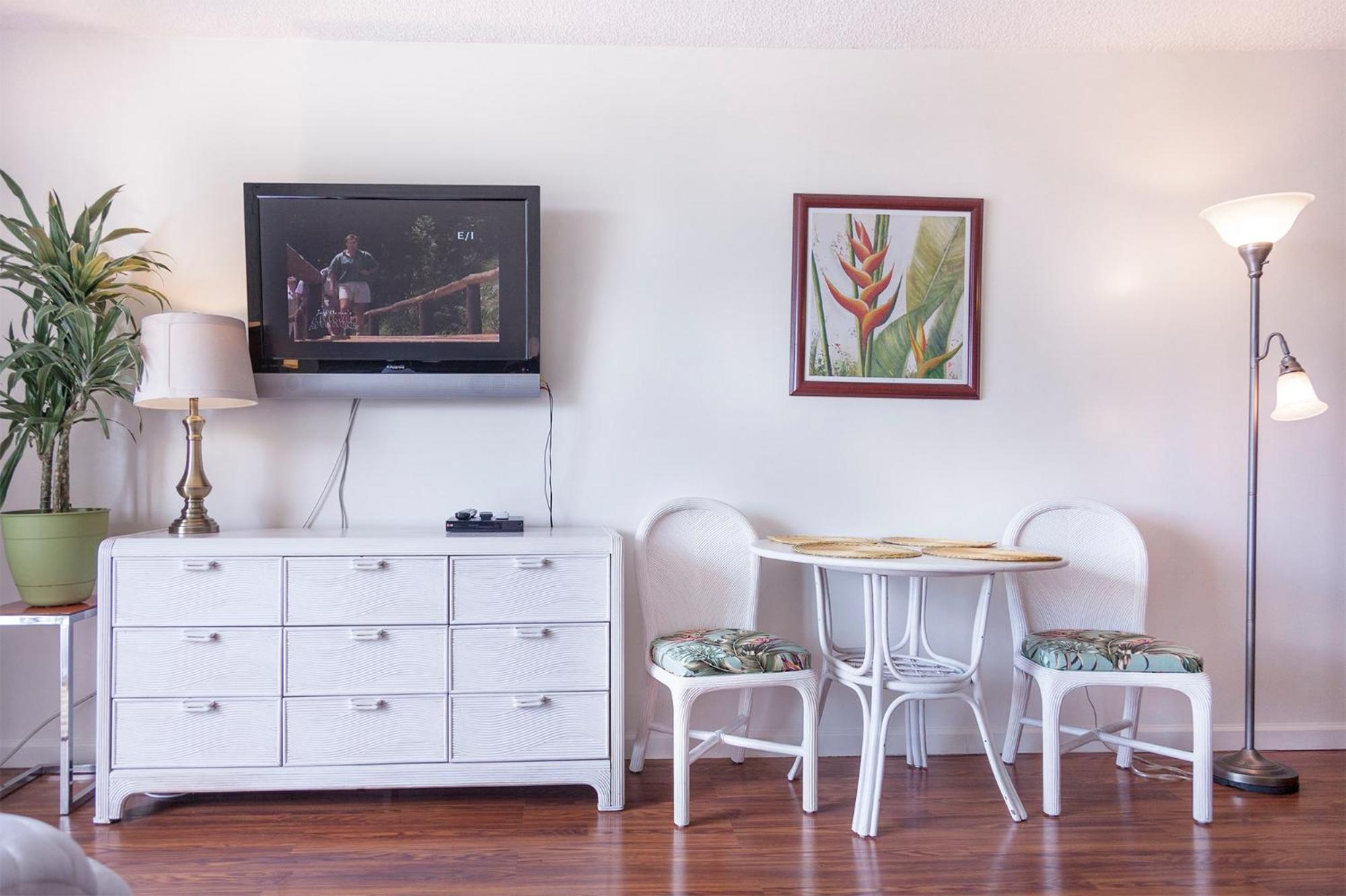Tropical Studios at Marine Surf Waikiki - FREE PARKING - BEST LOCATION - FULL KITCHEN - SWIMMING POOL 照片第 205 張,共 263 張