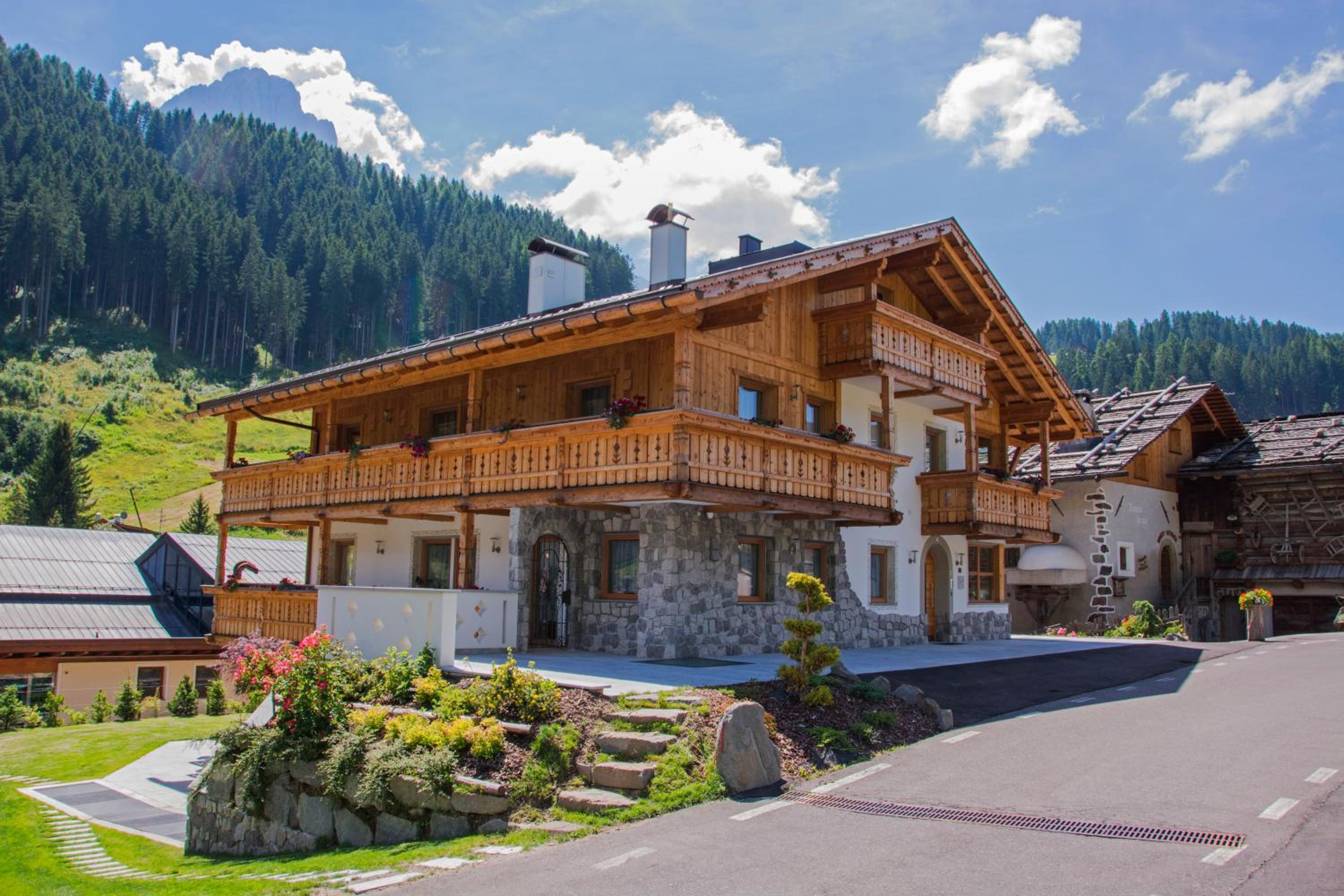 Apartments Edera