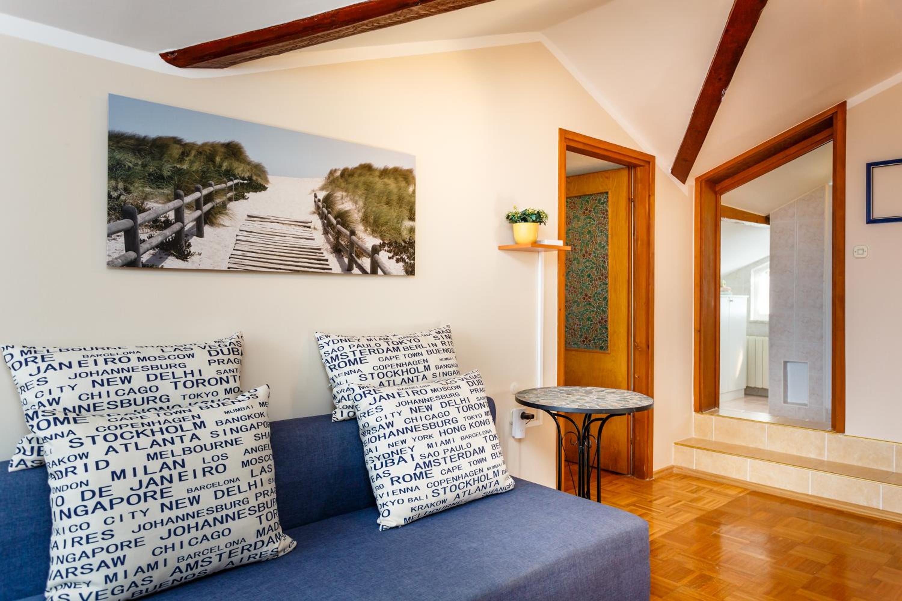 Apartments Villa Elizabet view 5
