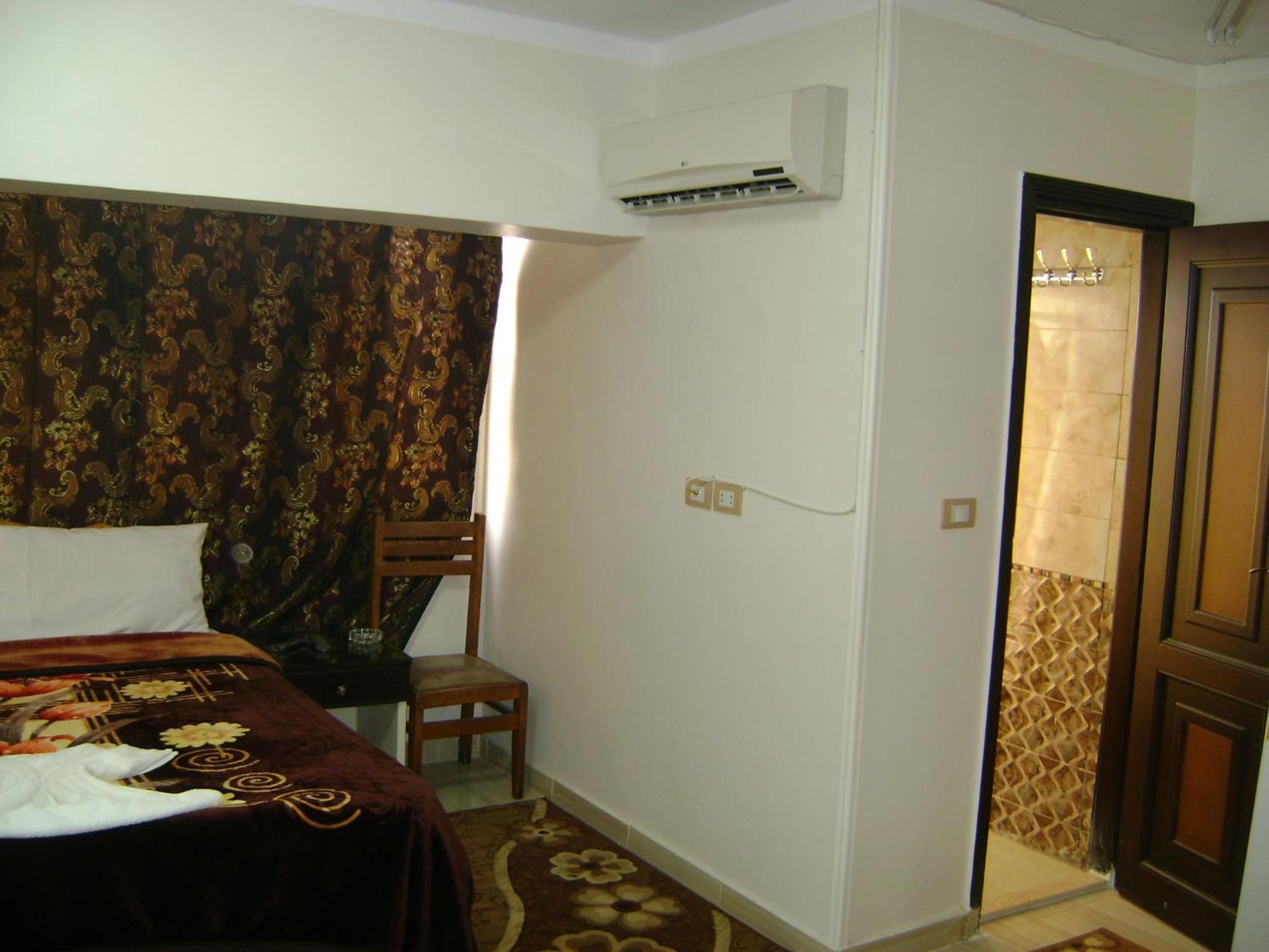 Isis Hostel 2