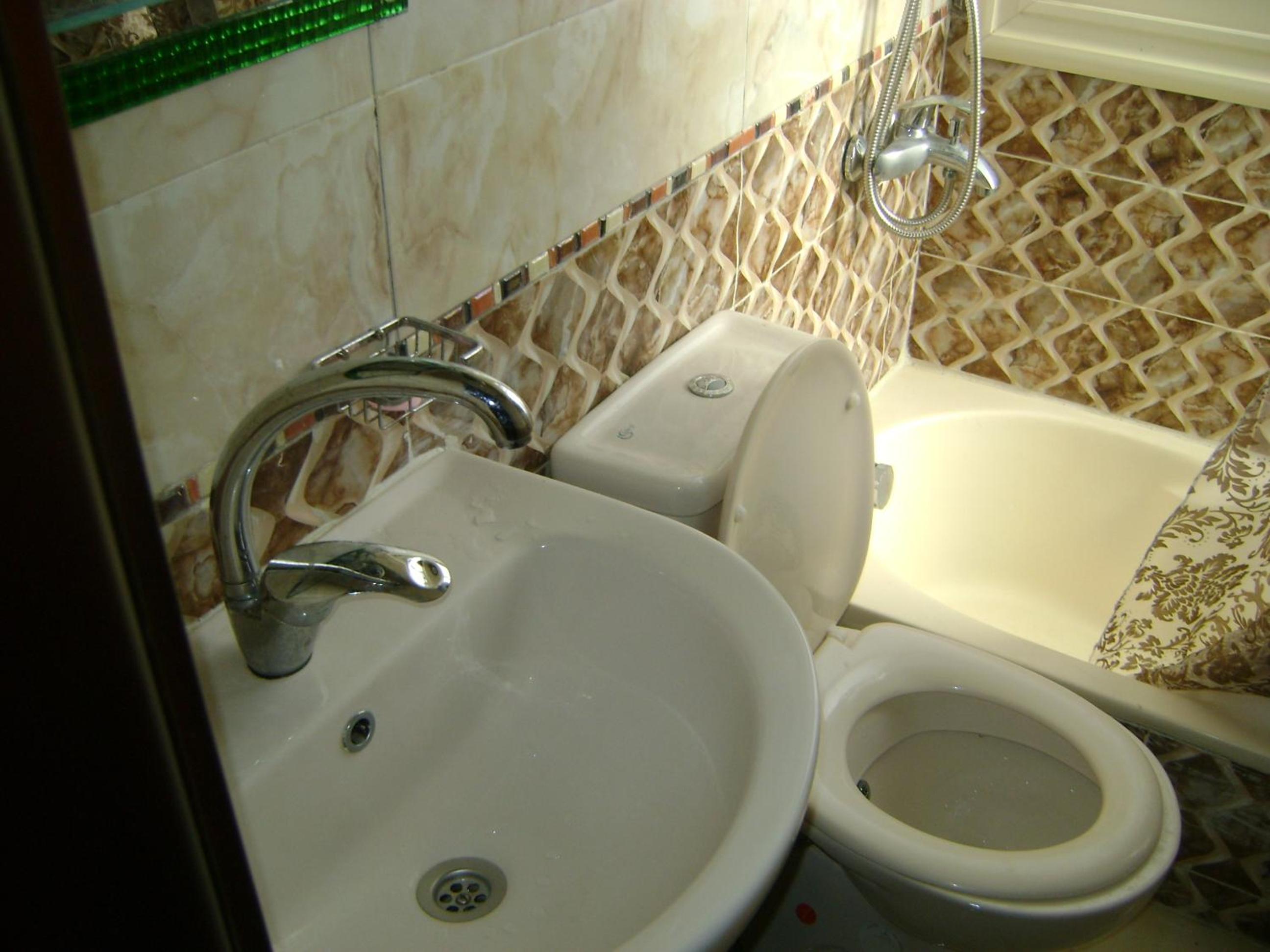 Isis Hostel 2