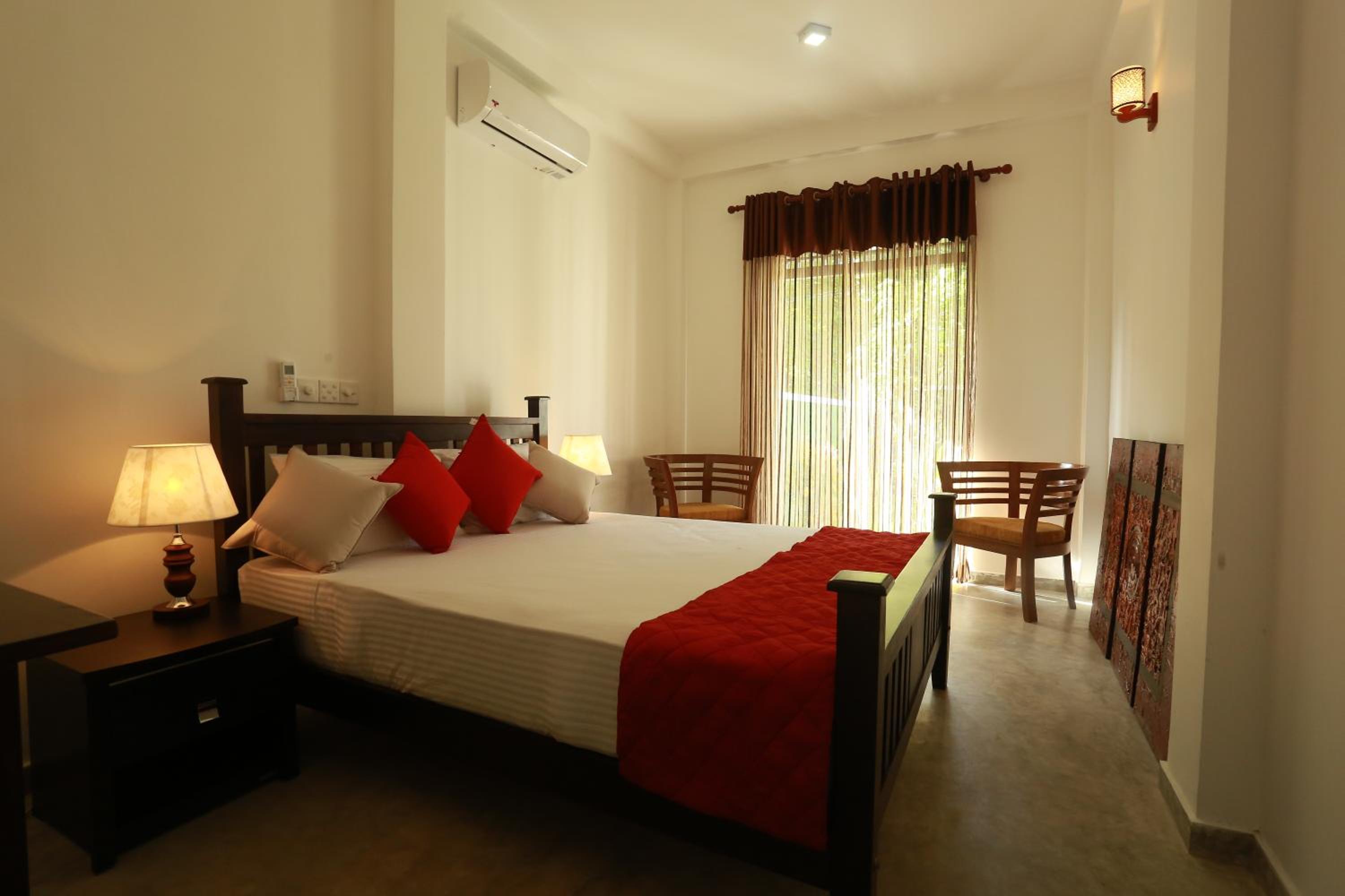 River Breeze Villa Bentota
