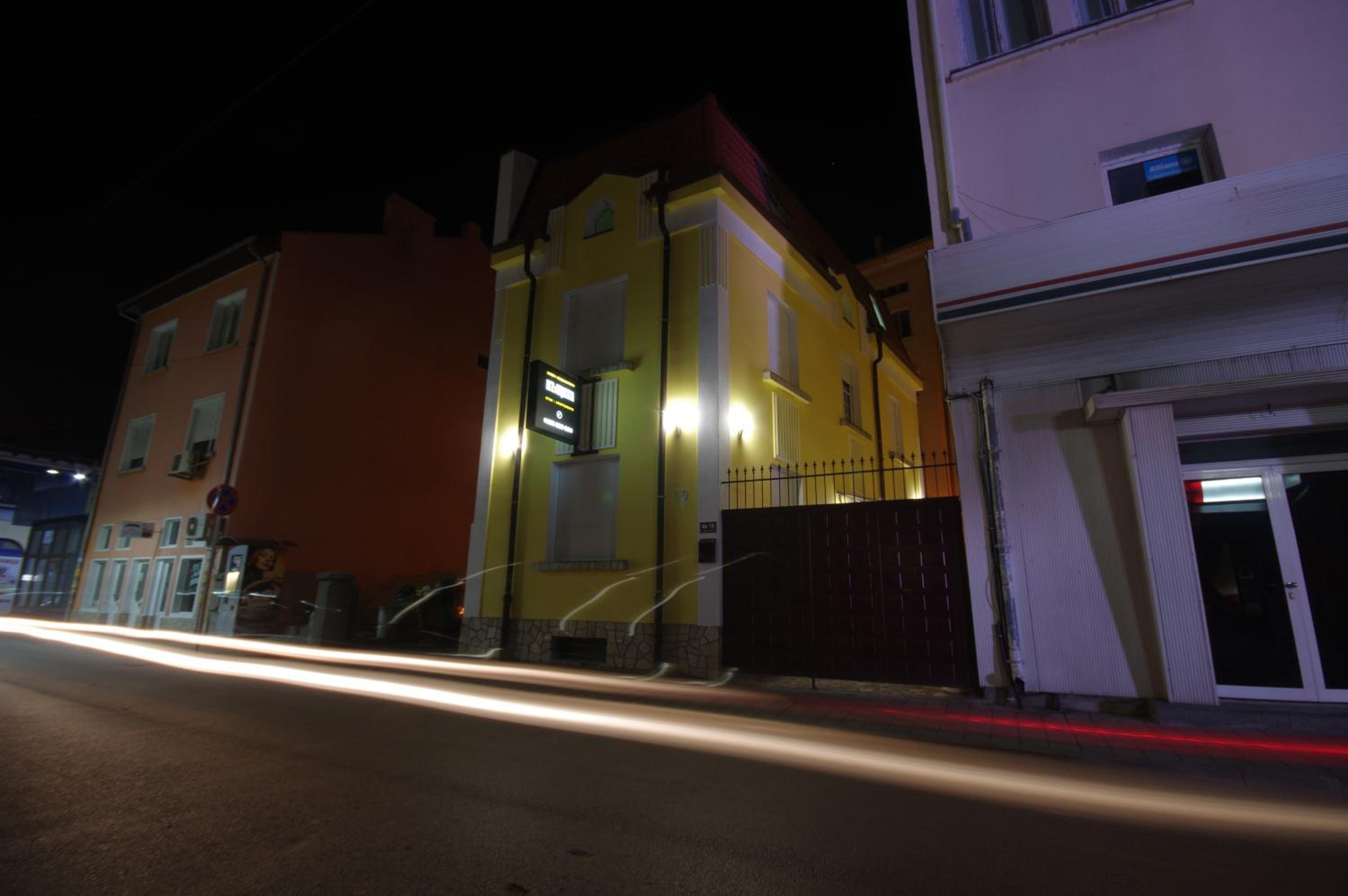 Guest House 