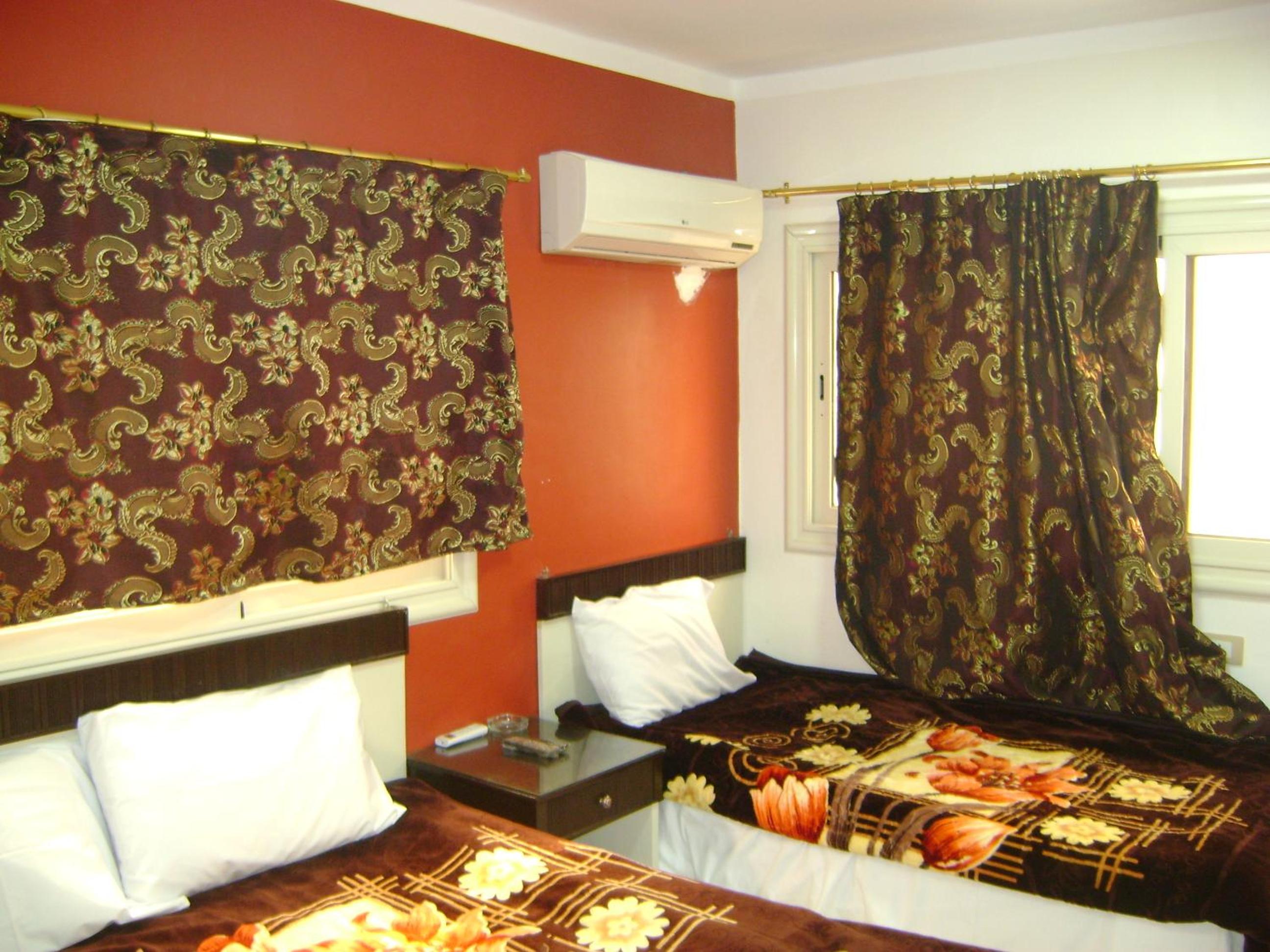Isis Hostel 2