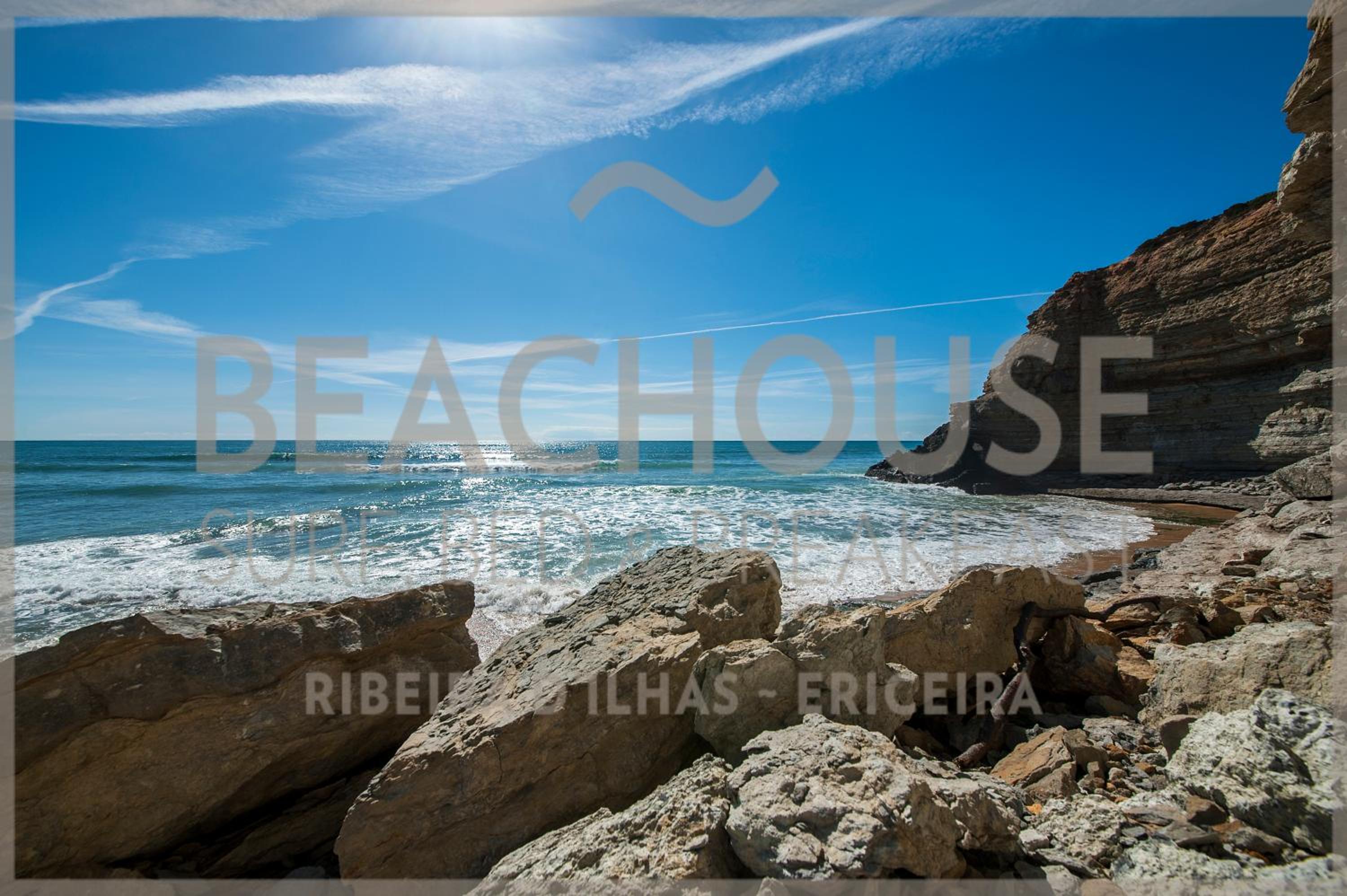 Beachouse - Surf, Bed & Breakfast