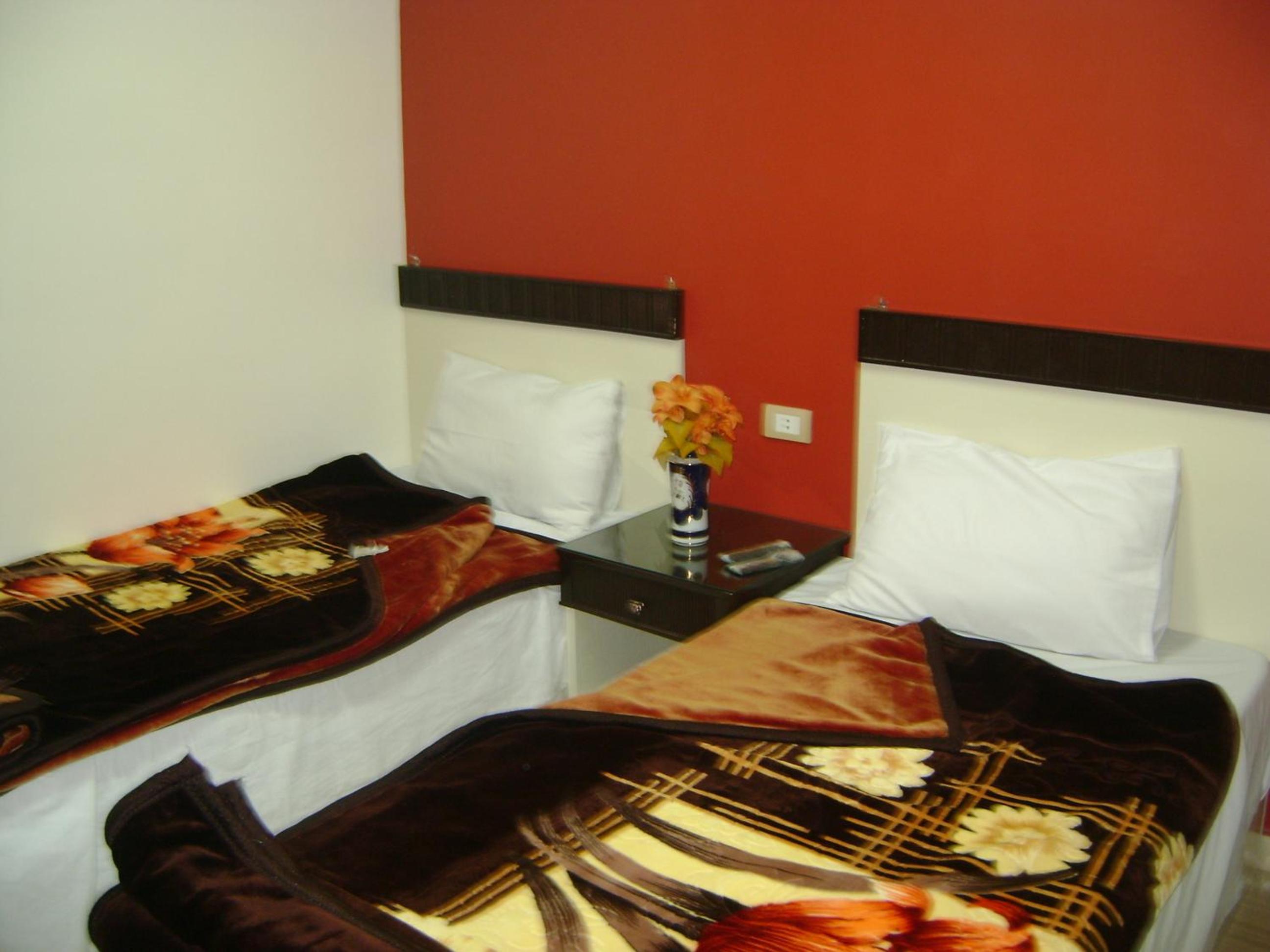 Isis Hostel 2