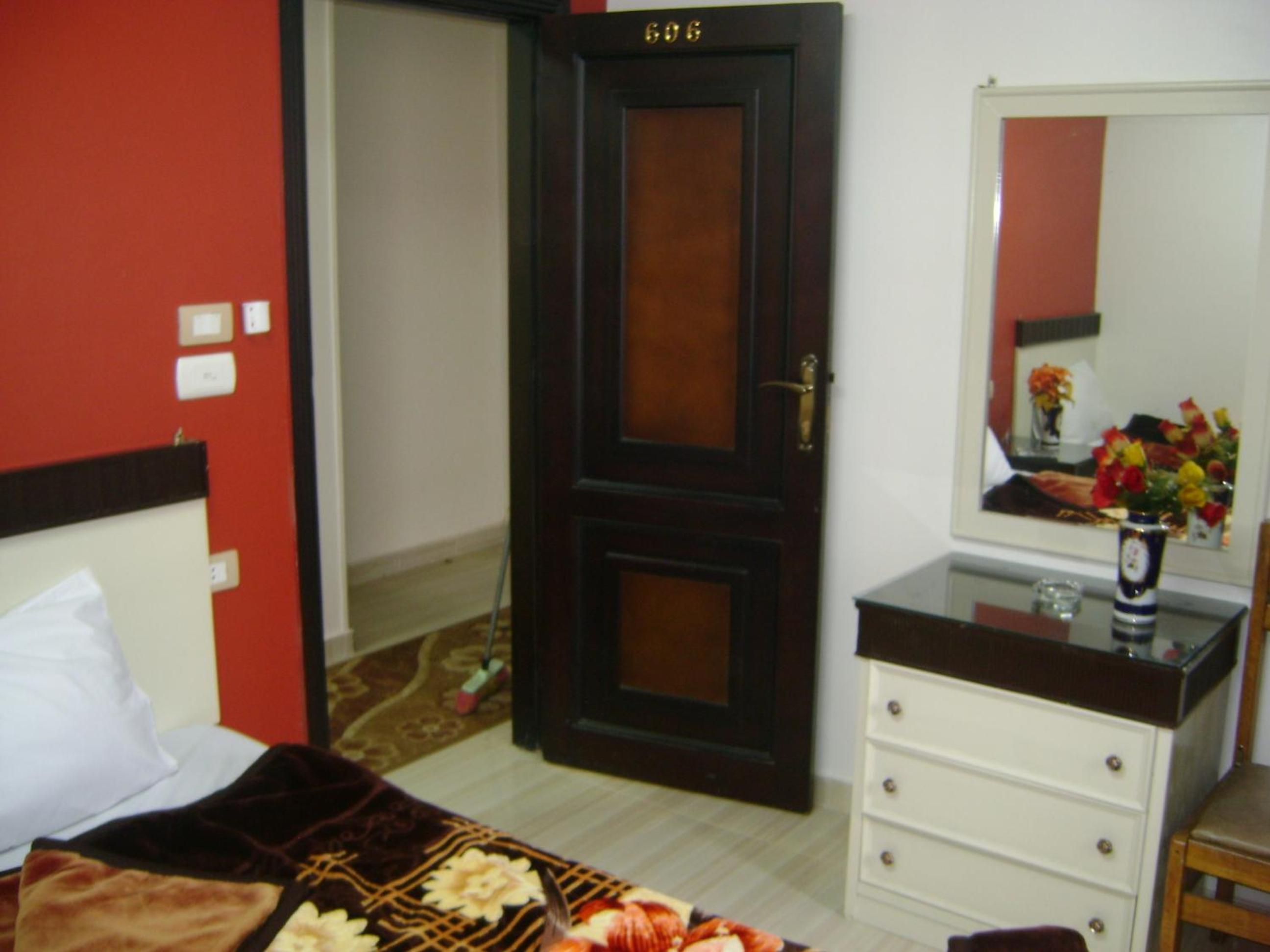 Isis Hostel 2