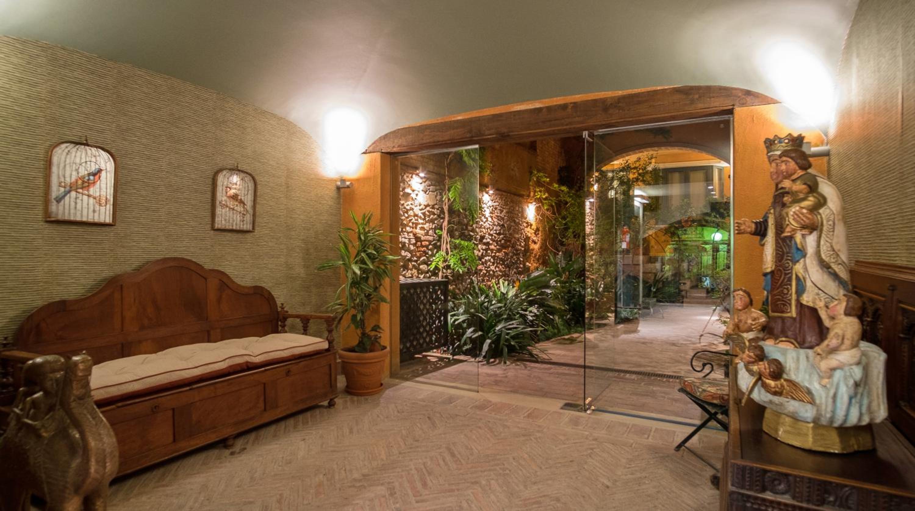 Apartaments Suites Sant Jordi
