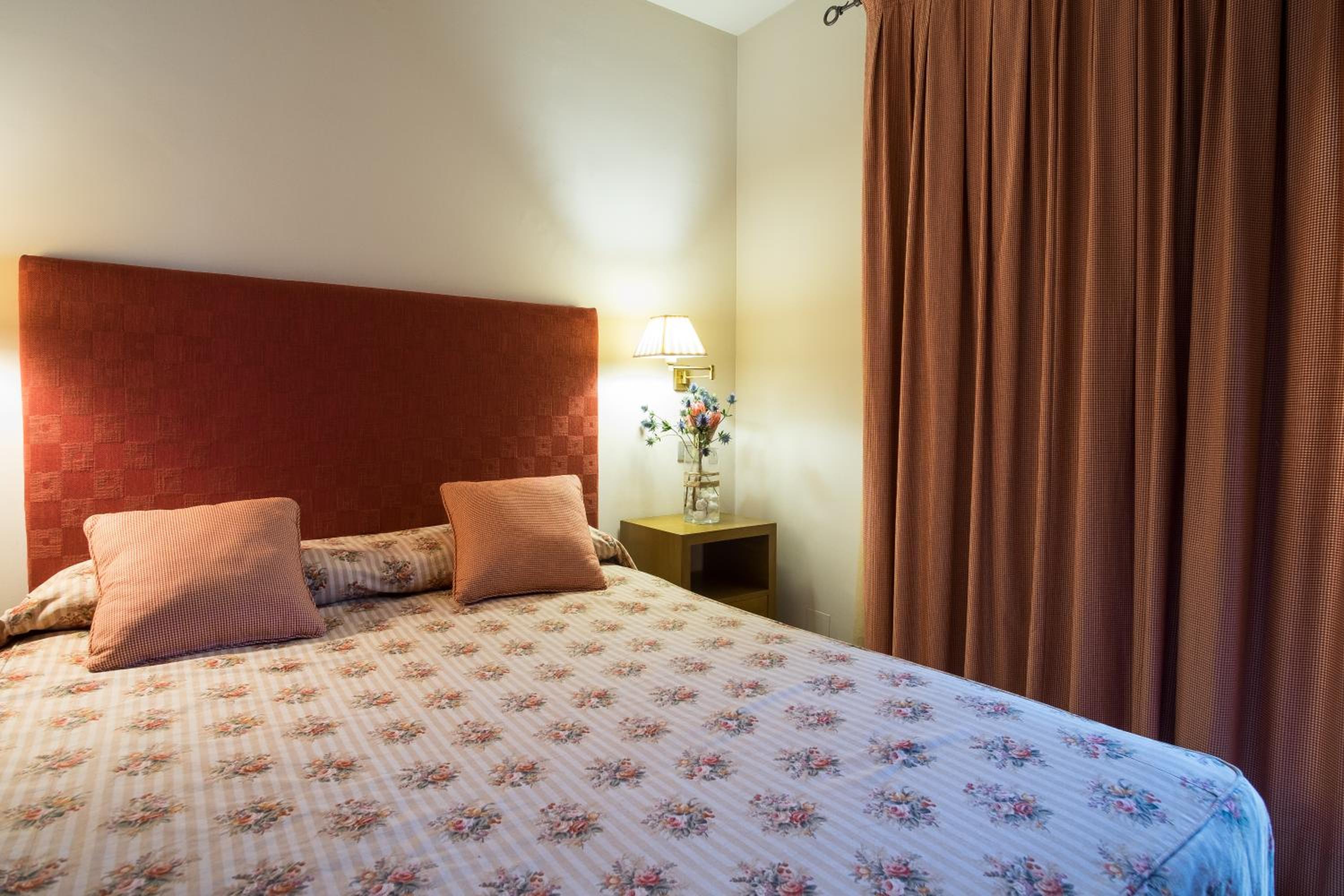 Apartaments Suites Sant Jordi