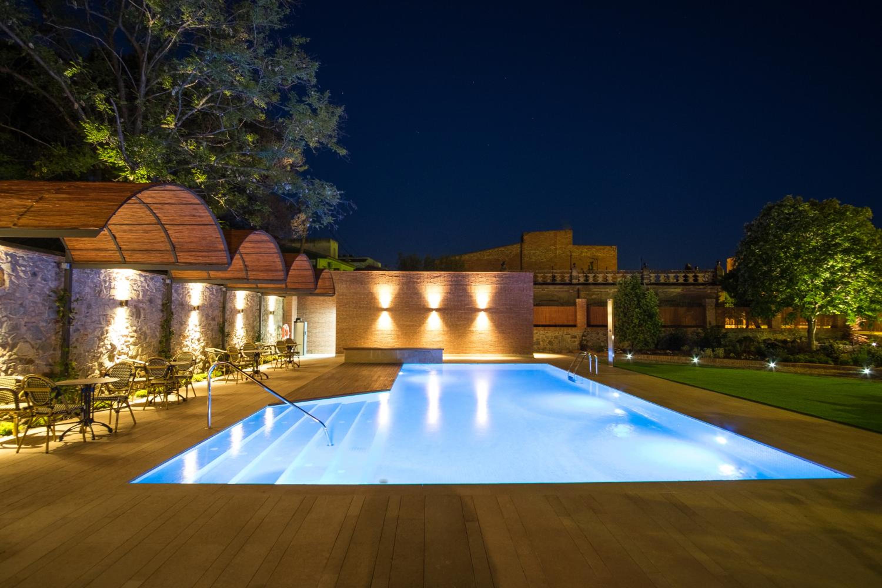 Apartaments Suites Sant Jordi