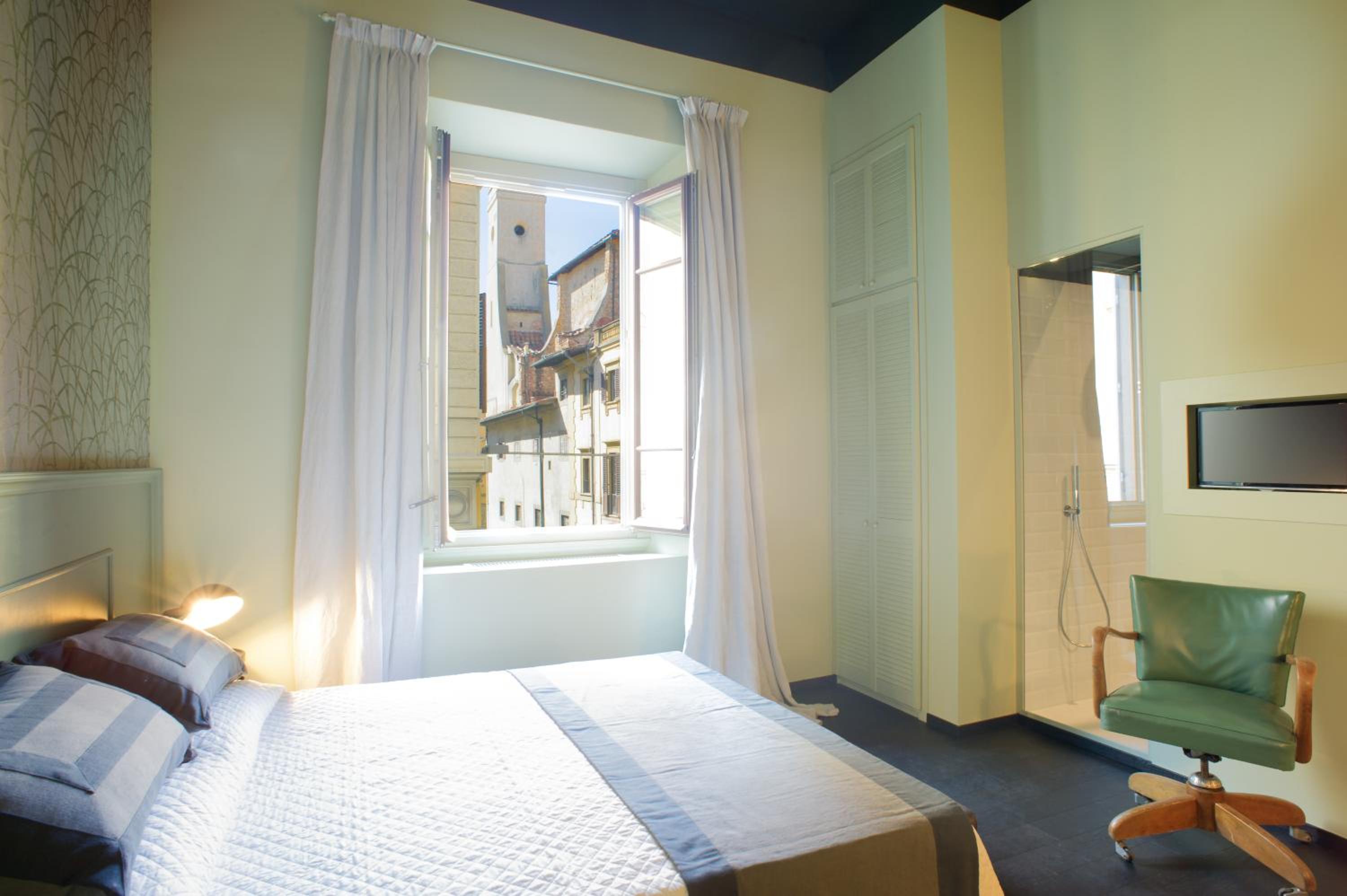 Arnobio Florence Suites