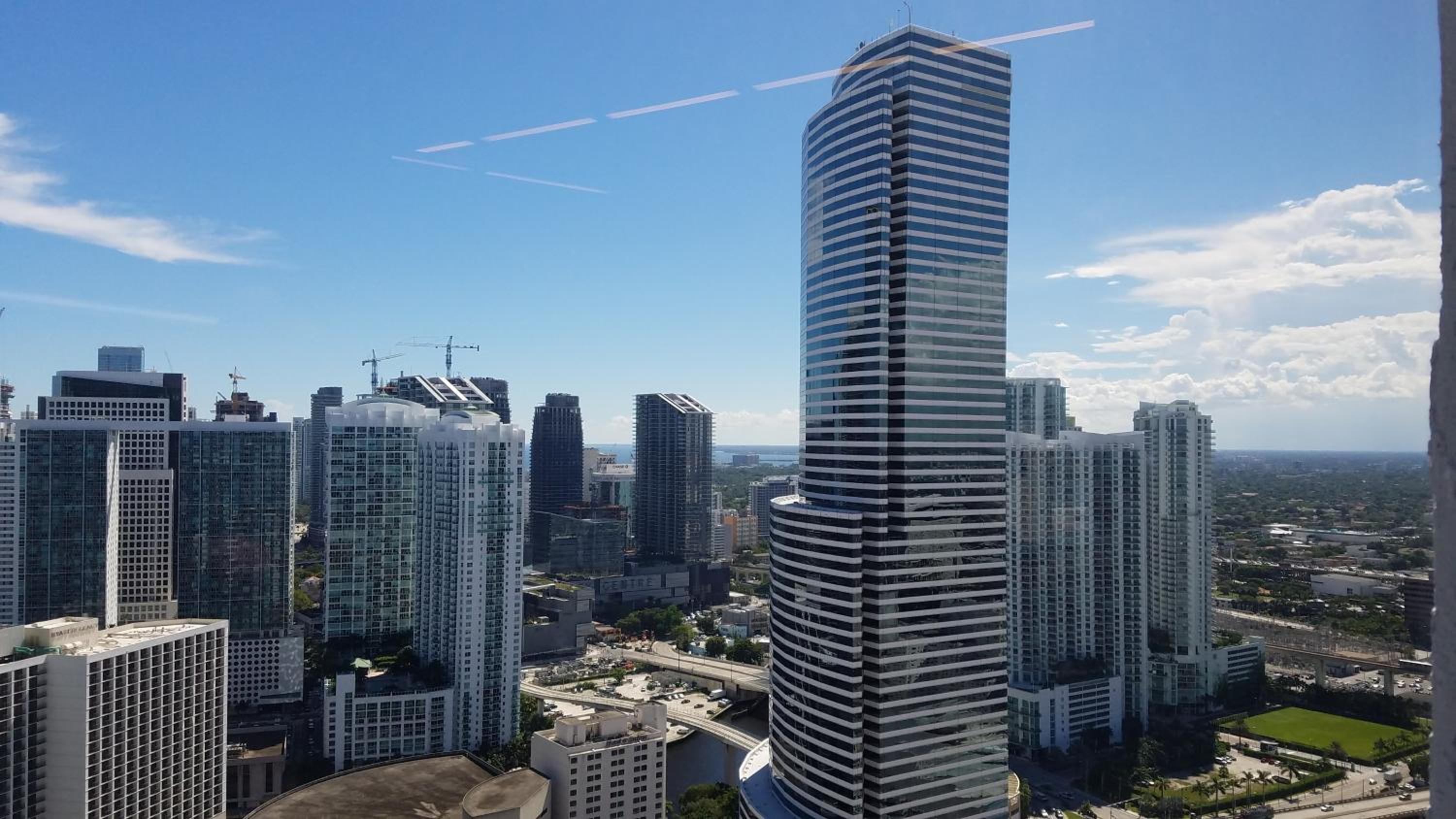 Downtown Miami Deluxe Apartment