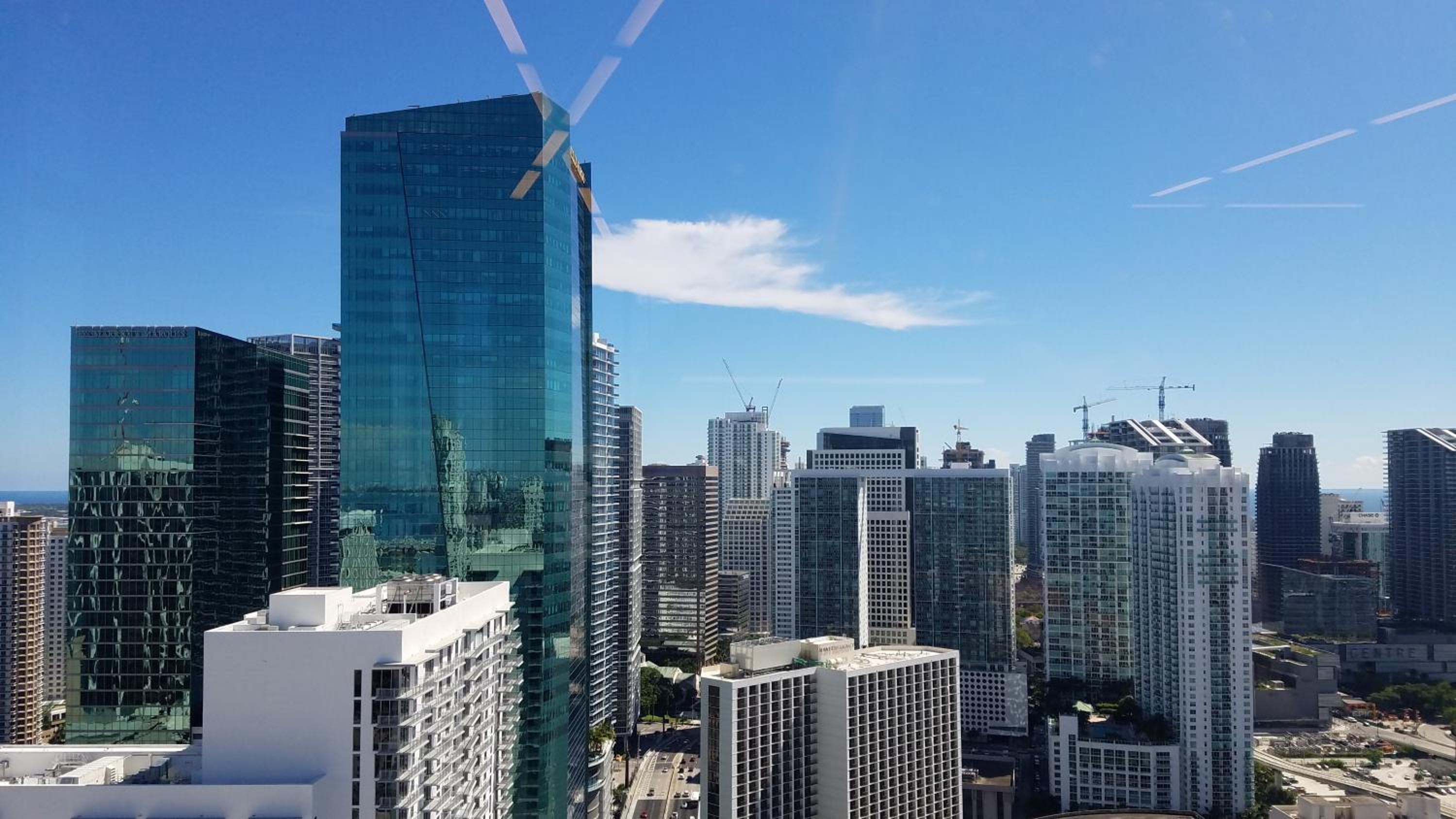 Downtown Miami Deluxe Apartment