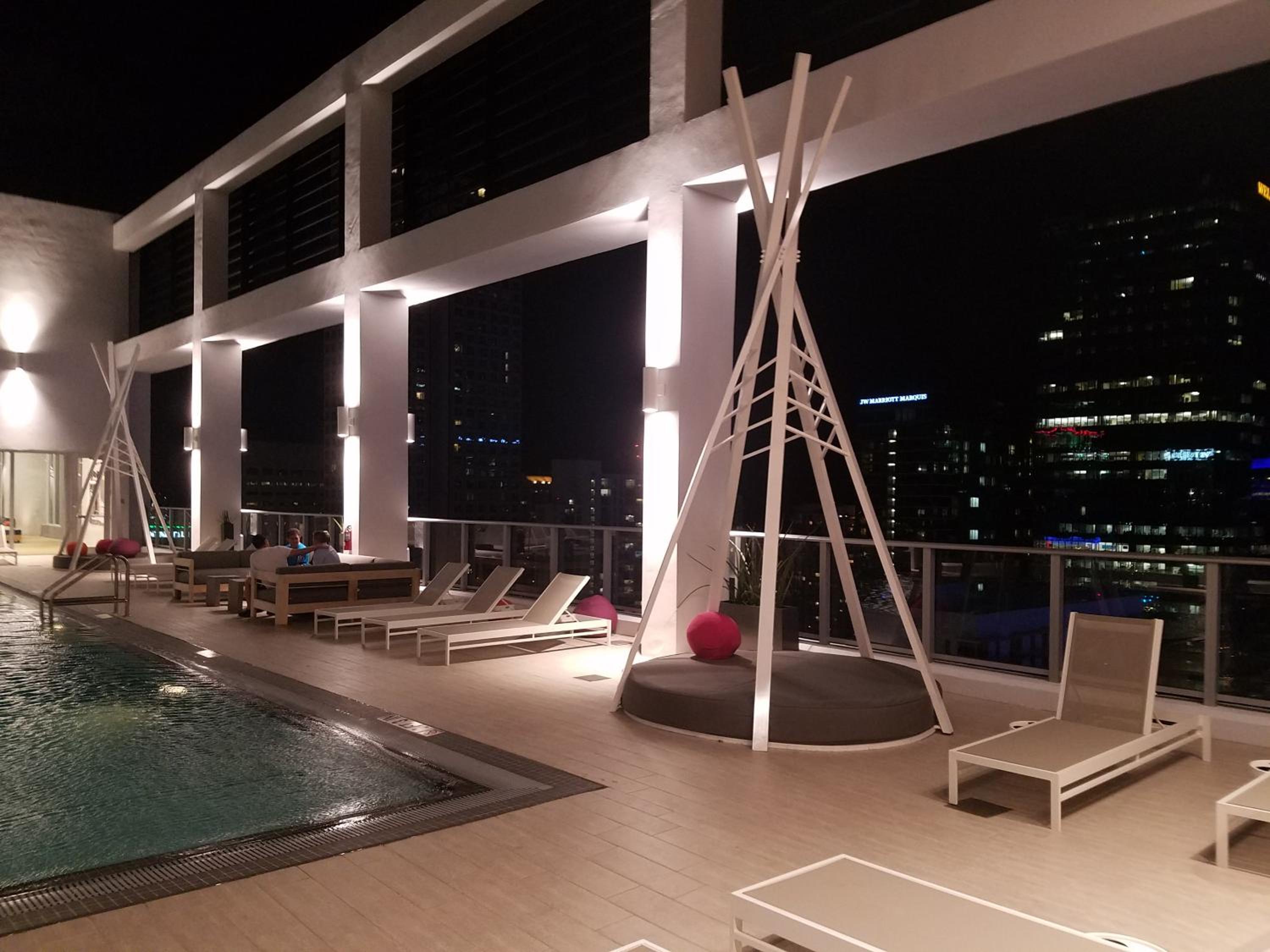 Downtown Miami Deluxe Apartment