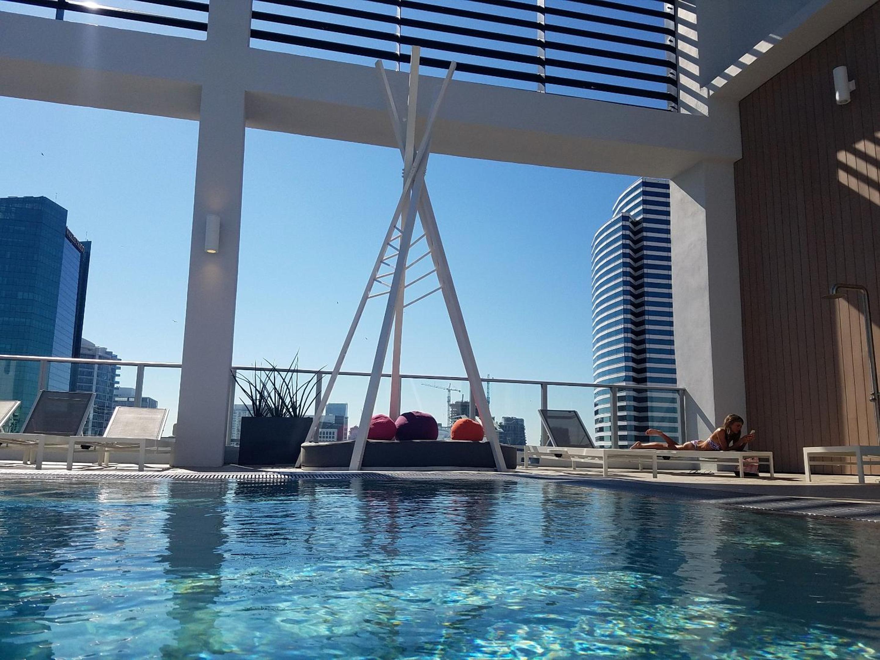 Downtown Miami Deluxe Apartment