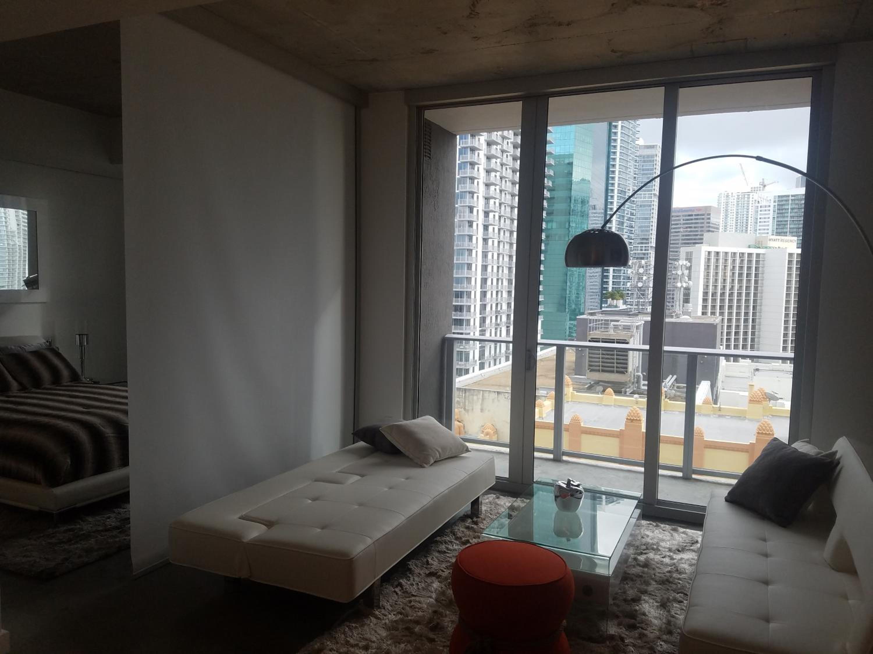 Downtown Miami Deluxe Apartment