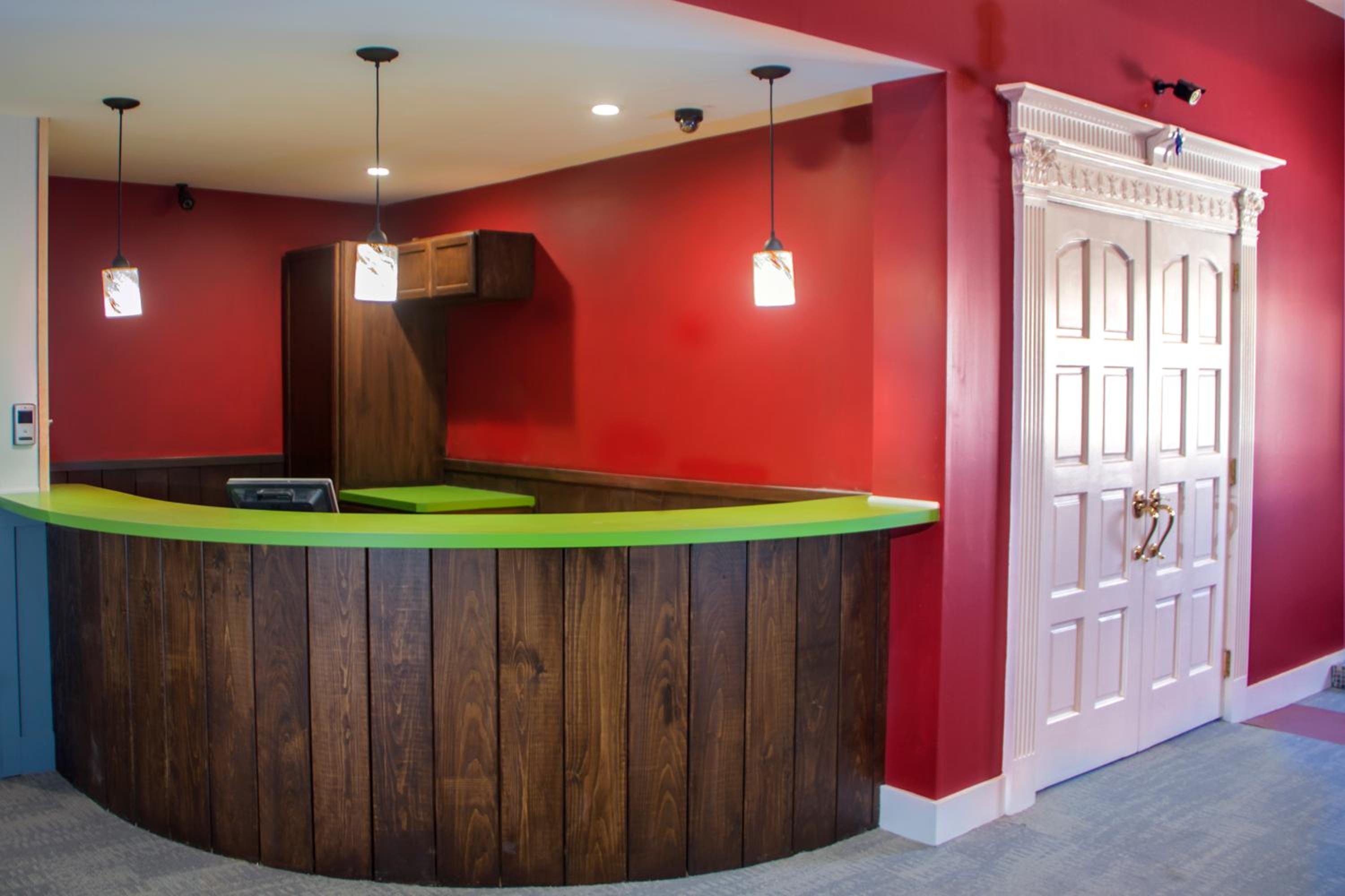 Philadelphia Vacations - Chateau Suites - Property Image 4