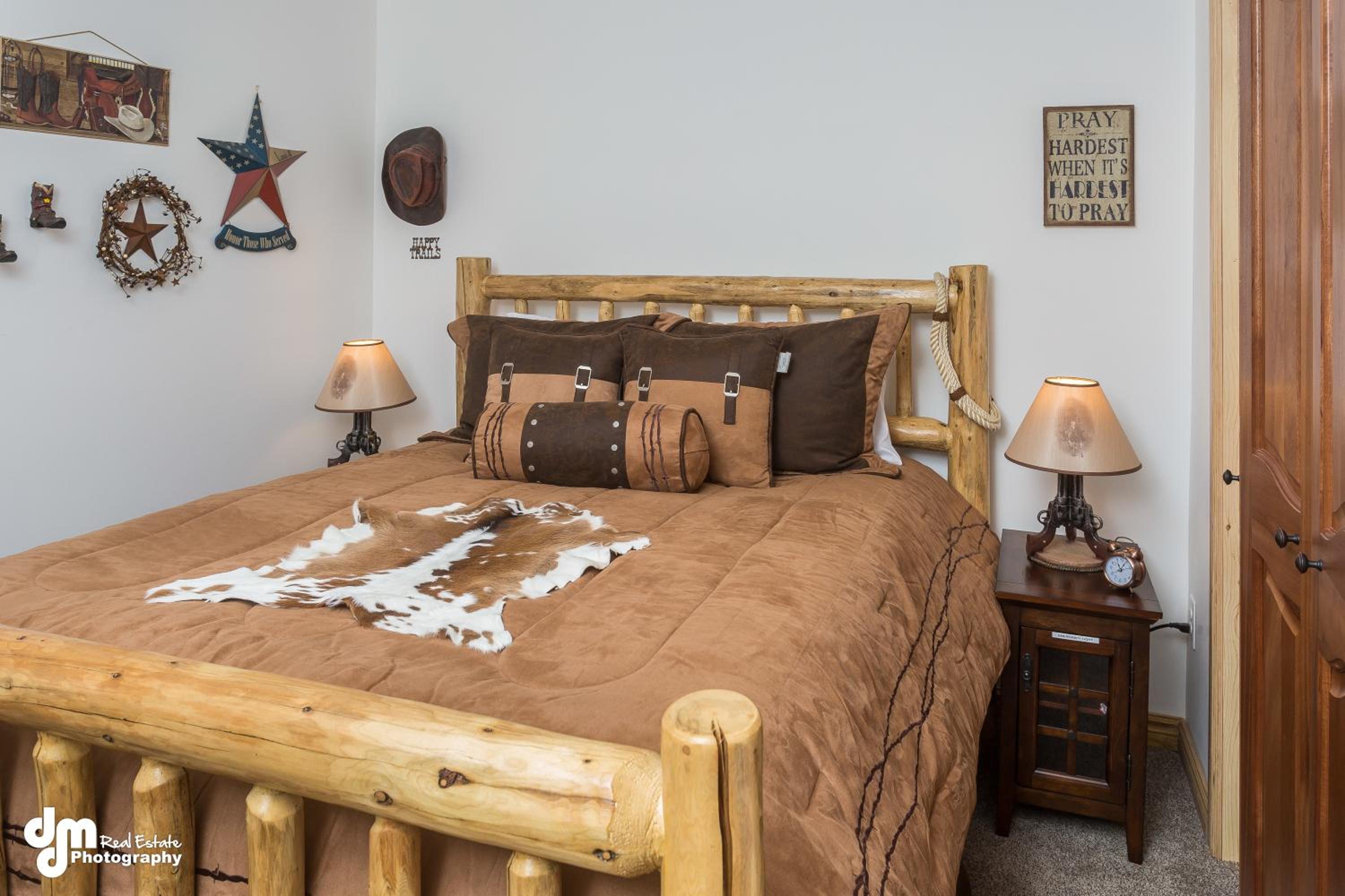 Alaska Knotty Pine B&B