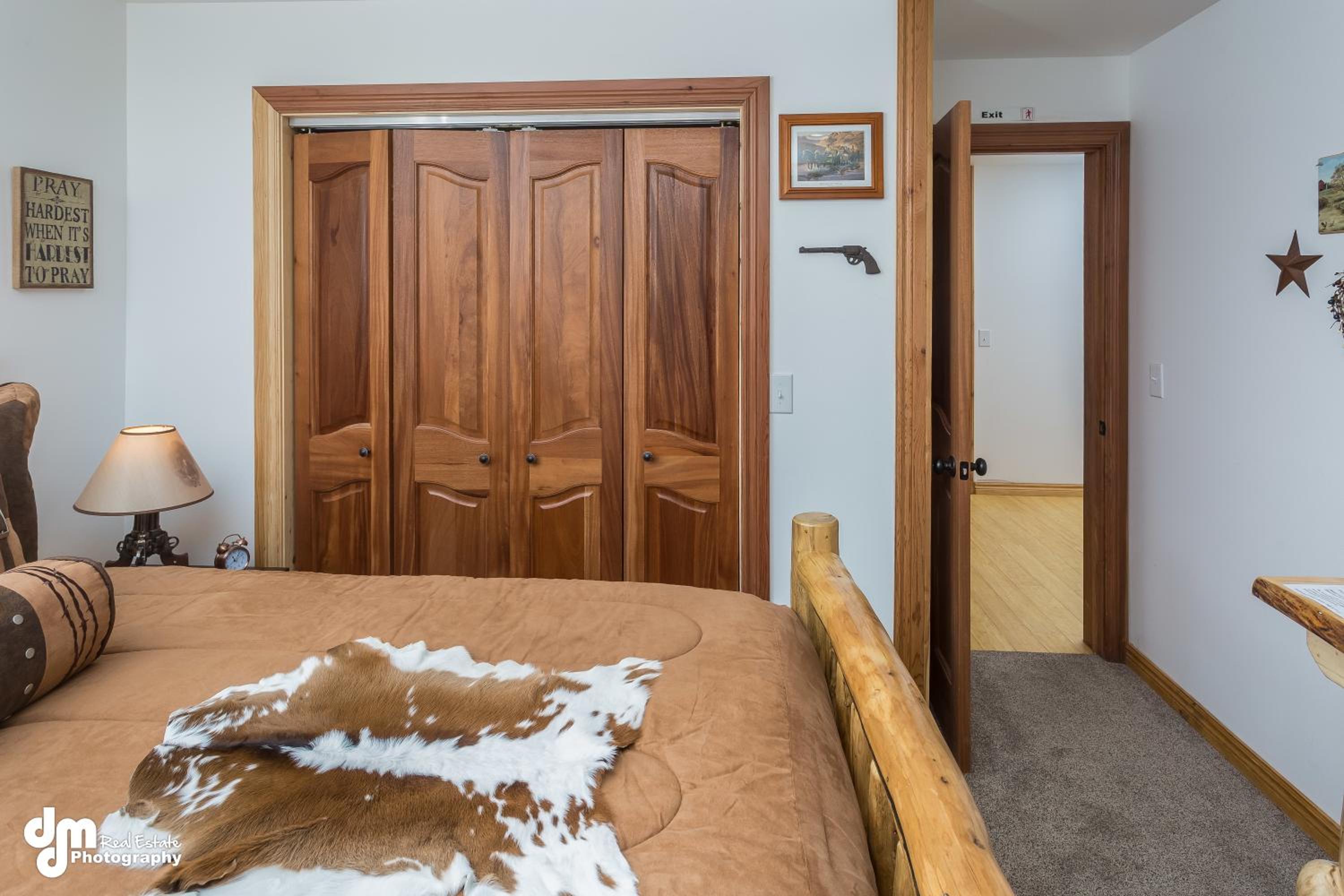 Alaska Knotty Pine B&B