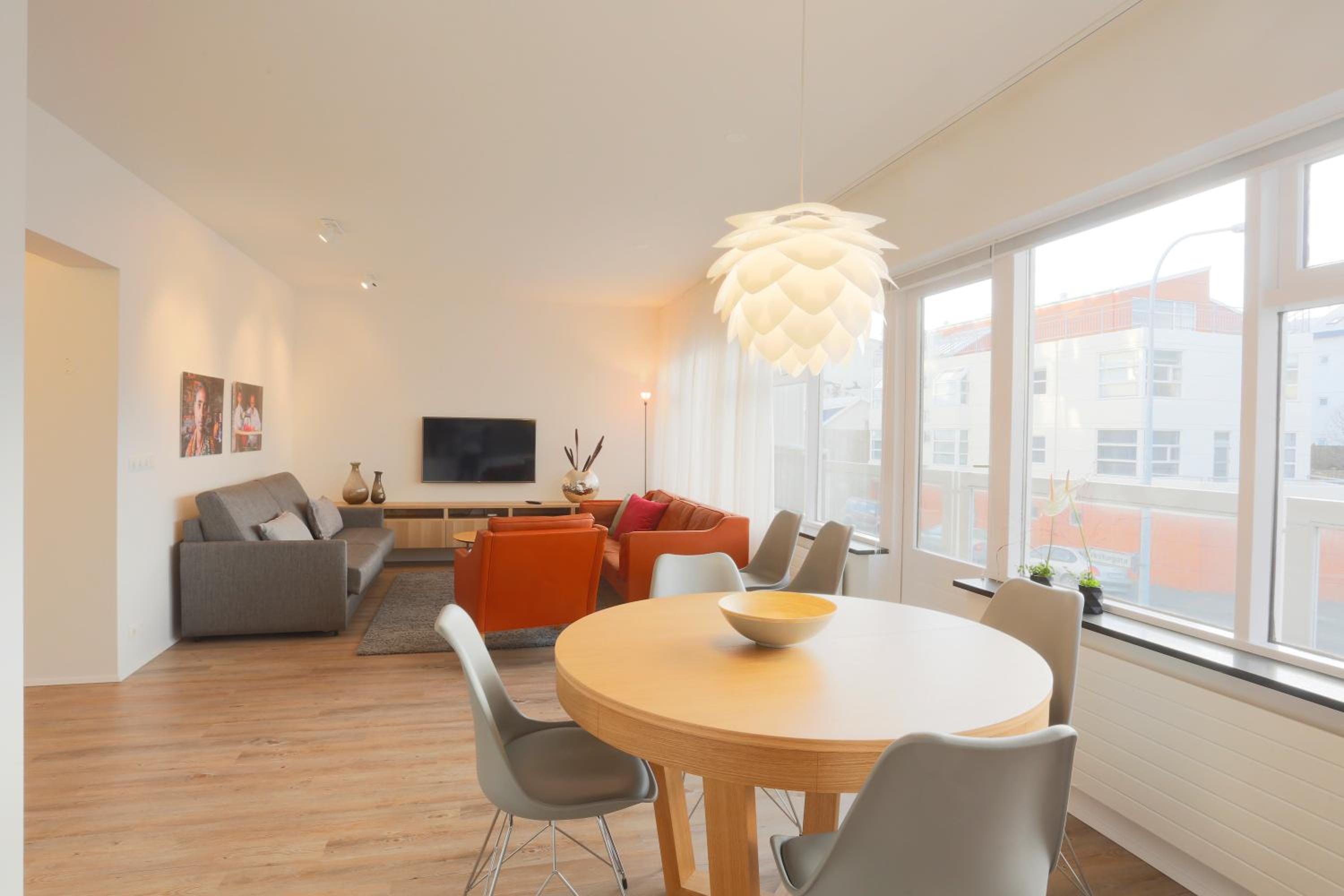 V54 Harbour Apartments