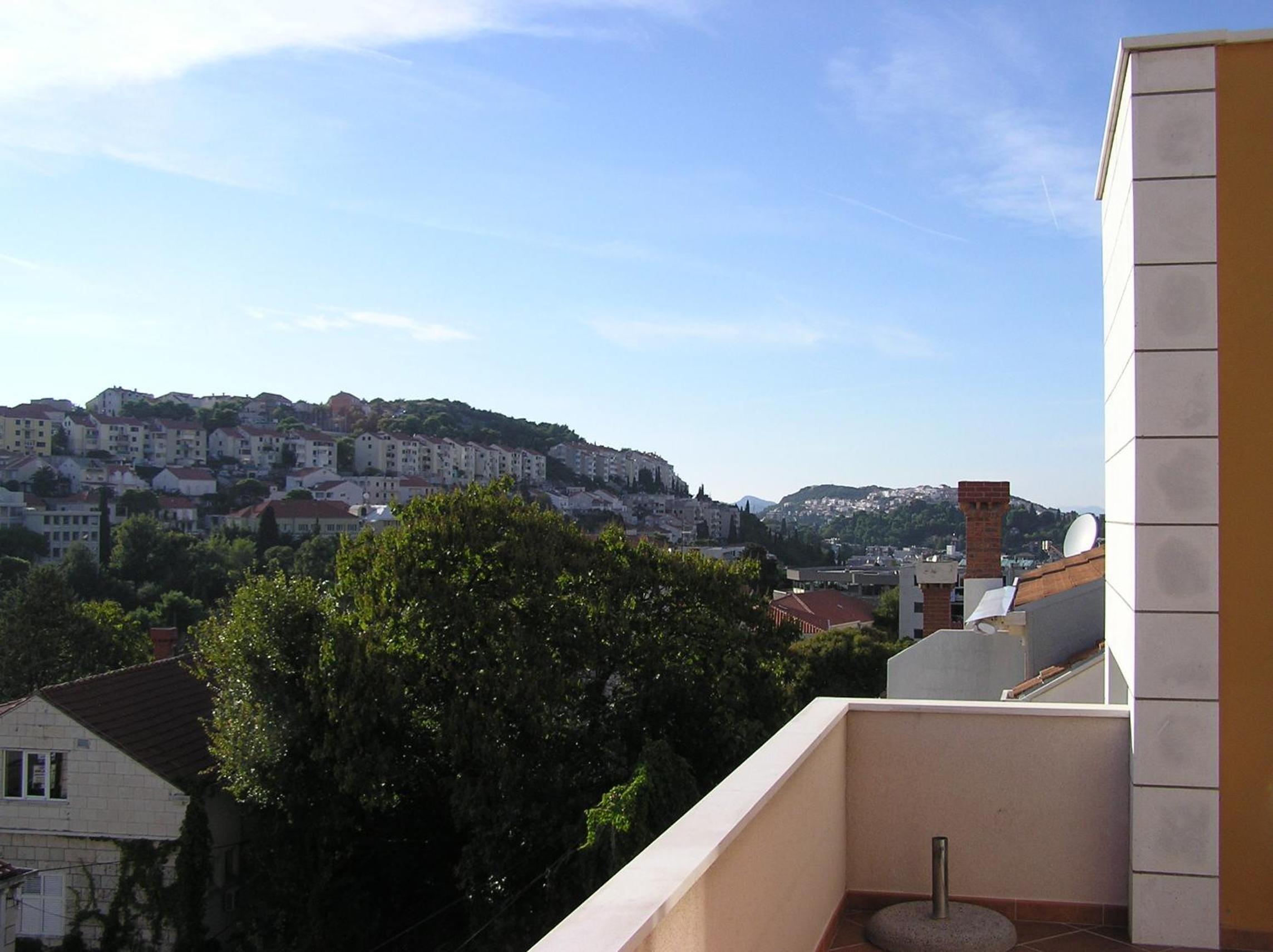 Apartments Laus