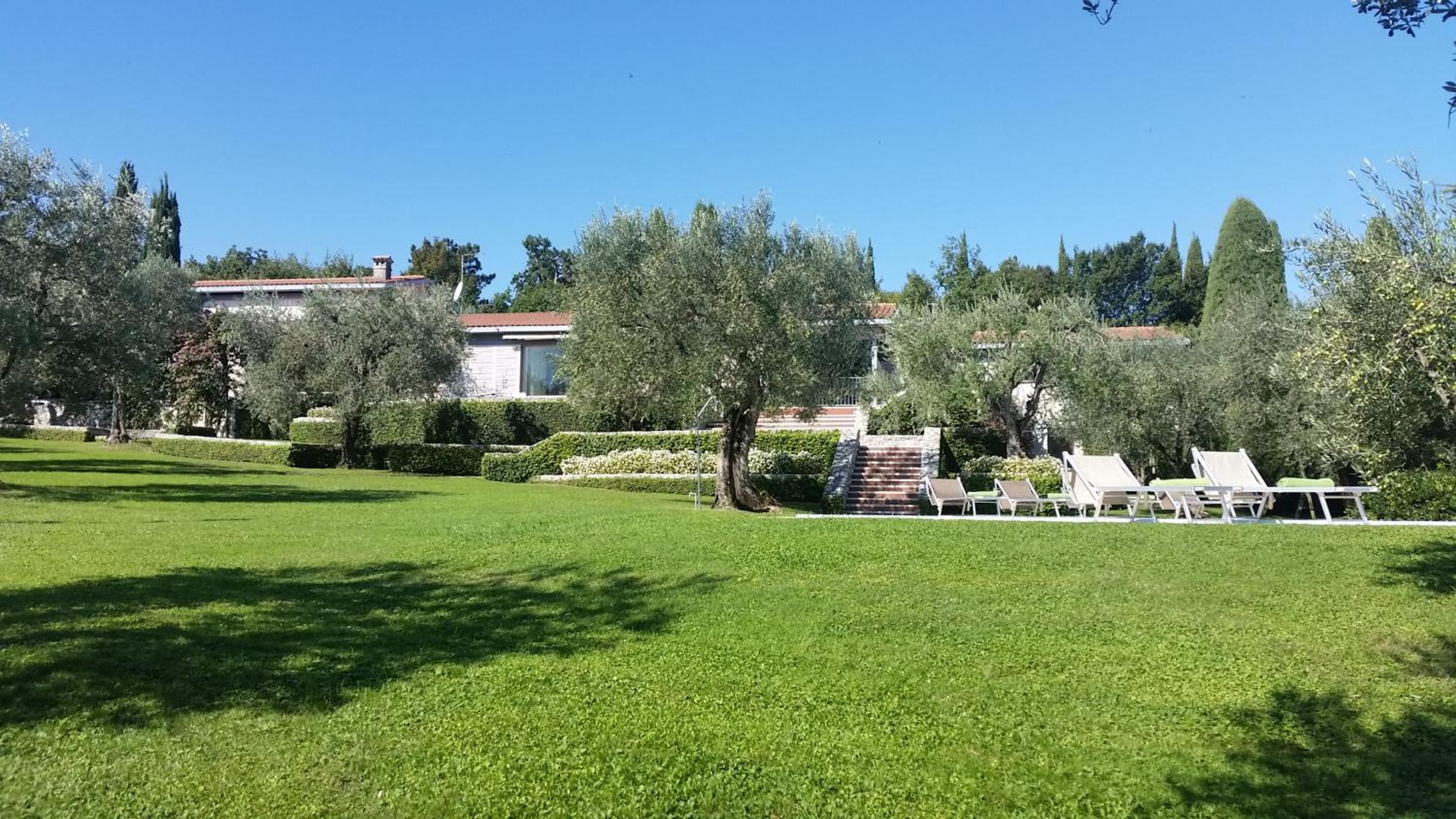 Villa Elena view 5