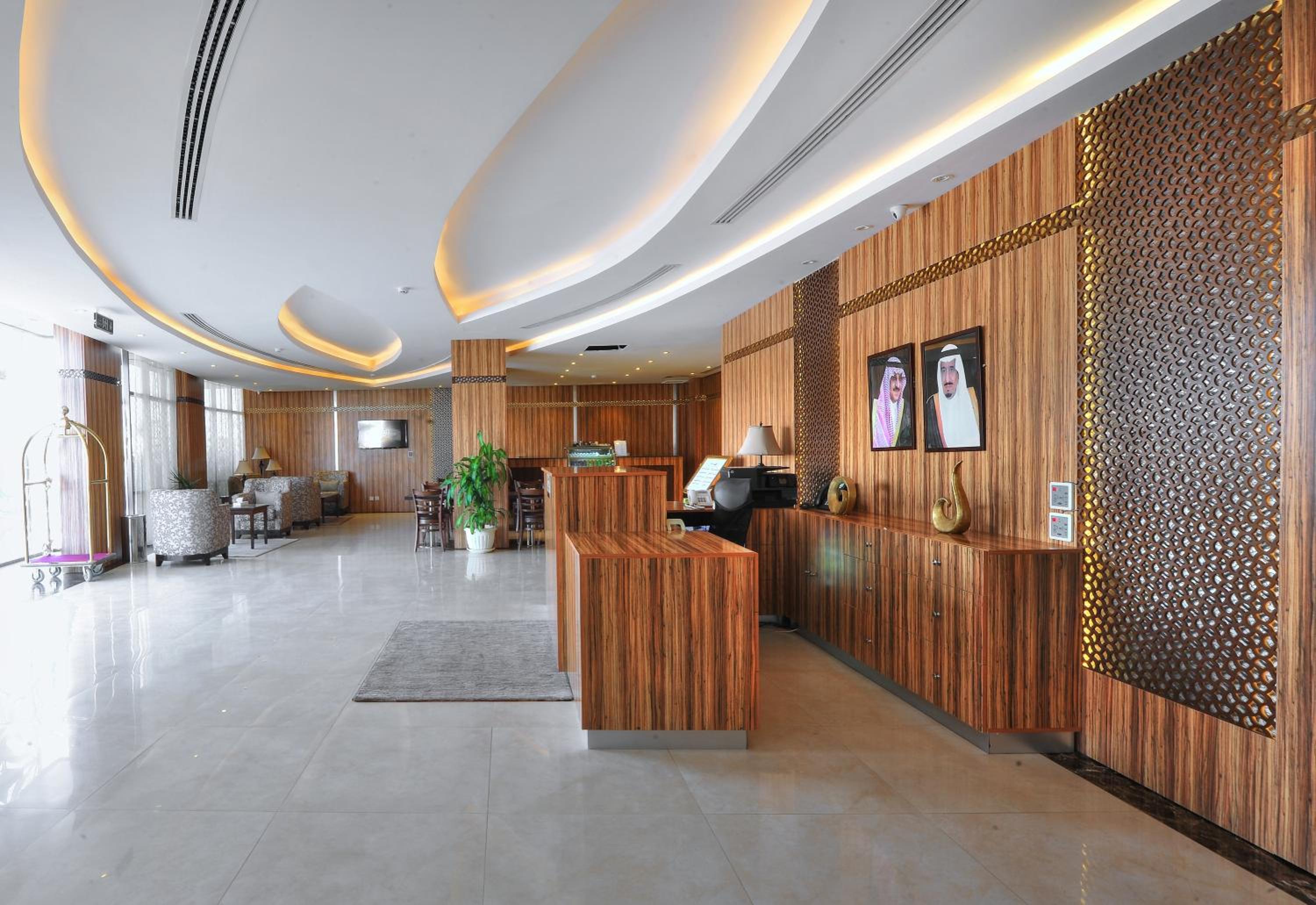 الفنار اوريس شقق مخدومه Auris Al Fanar Serviced apartments