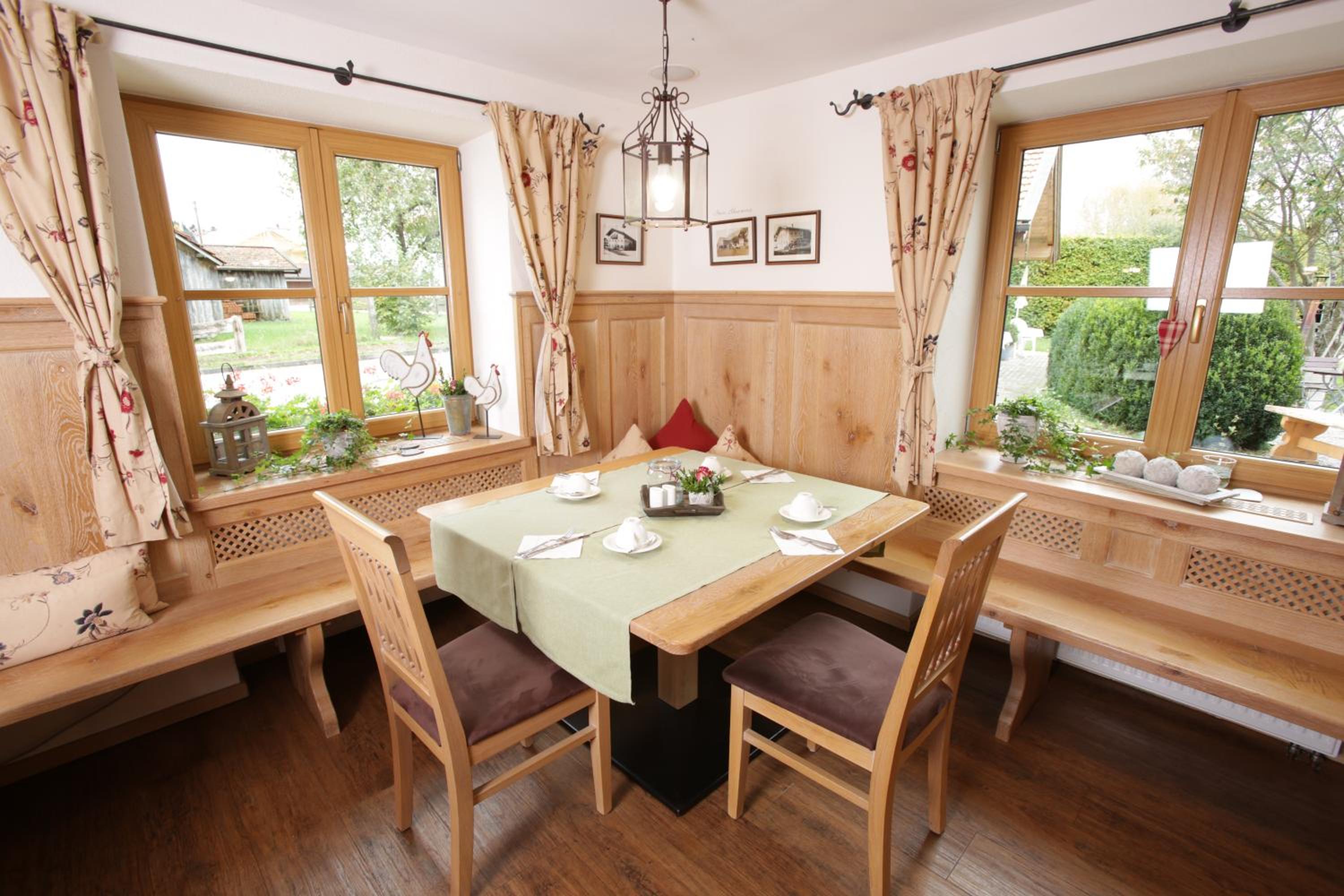 Pension Schweizerhaus Garni