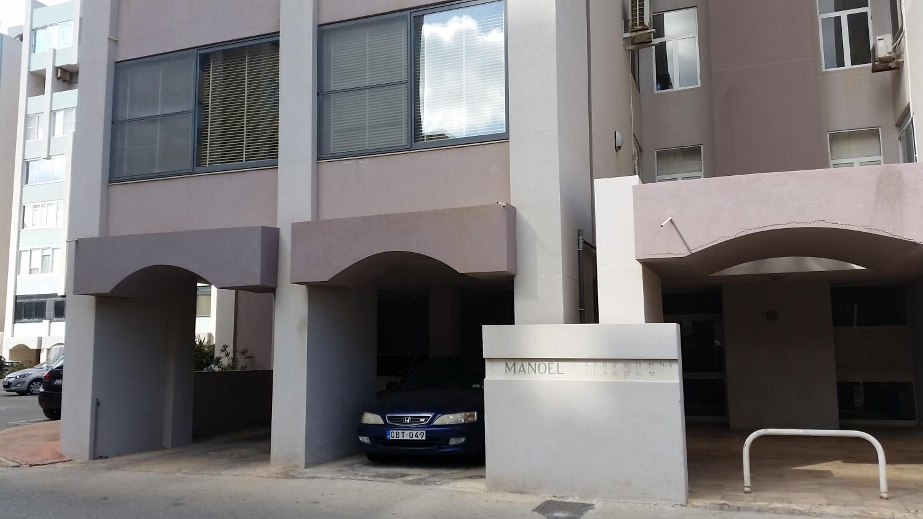 Bayview Two Bedroom St Georges Bay with free parking photo 2