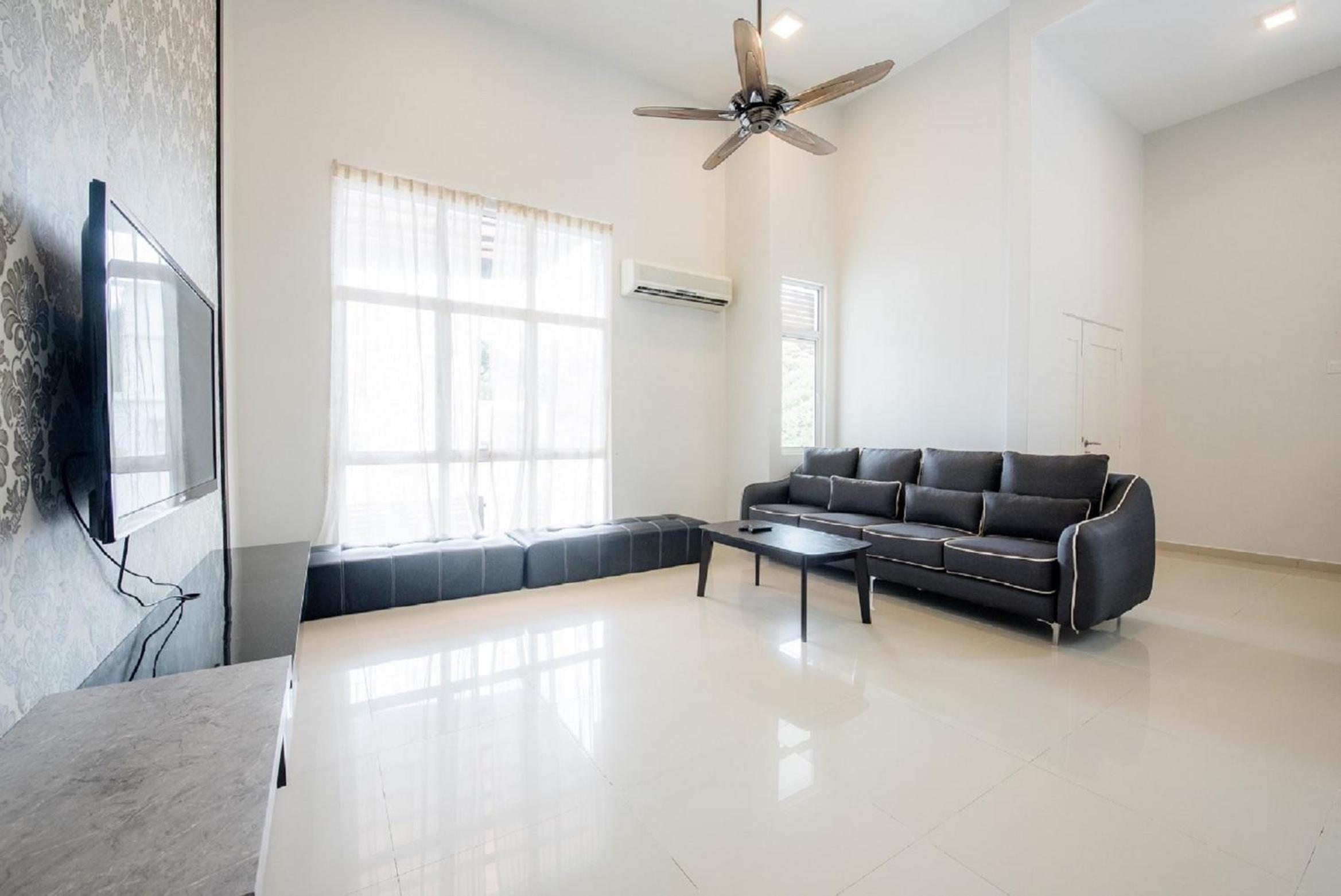 New Shamrock Beach Villas Seaview