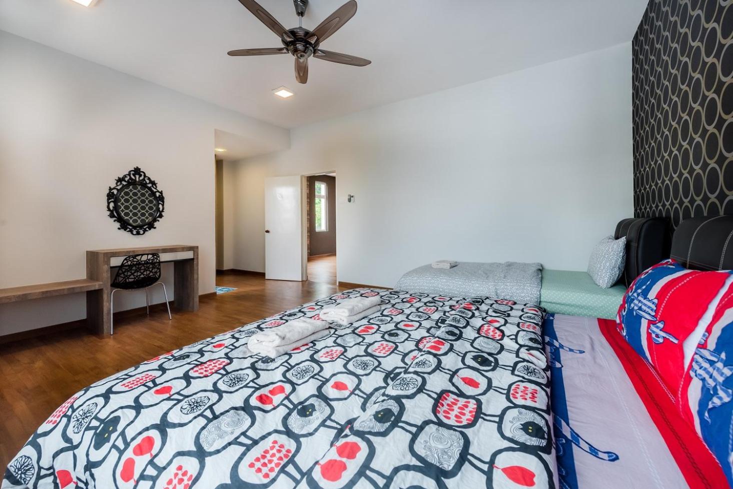 New Shamrock Beach Villas Seaview