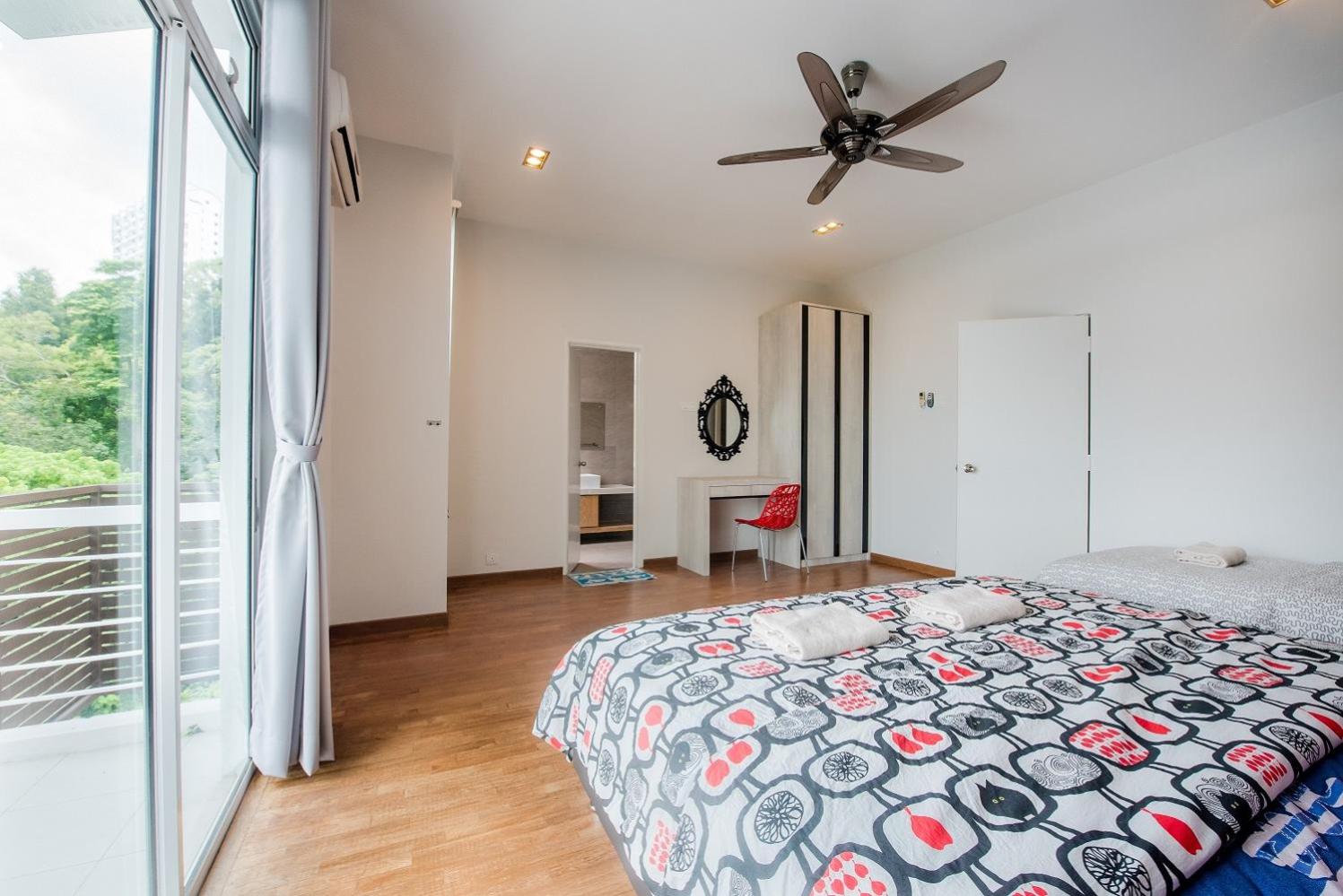 New Shamrock Beach Villas Seaview