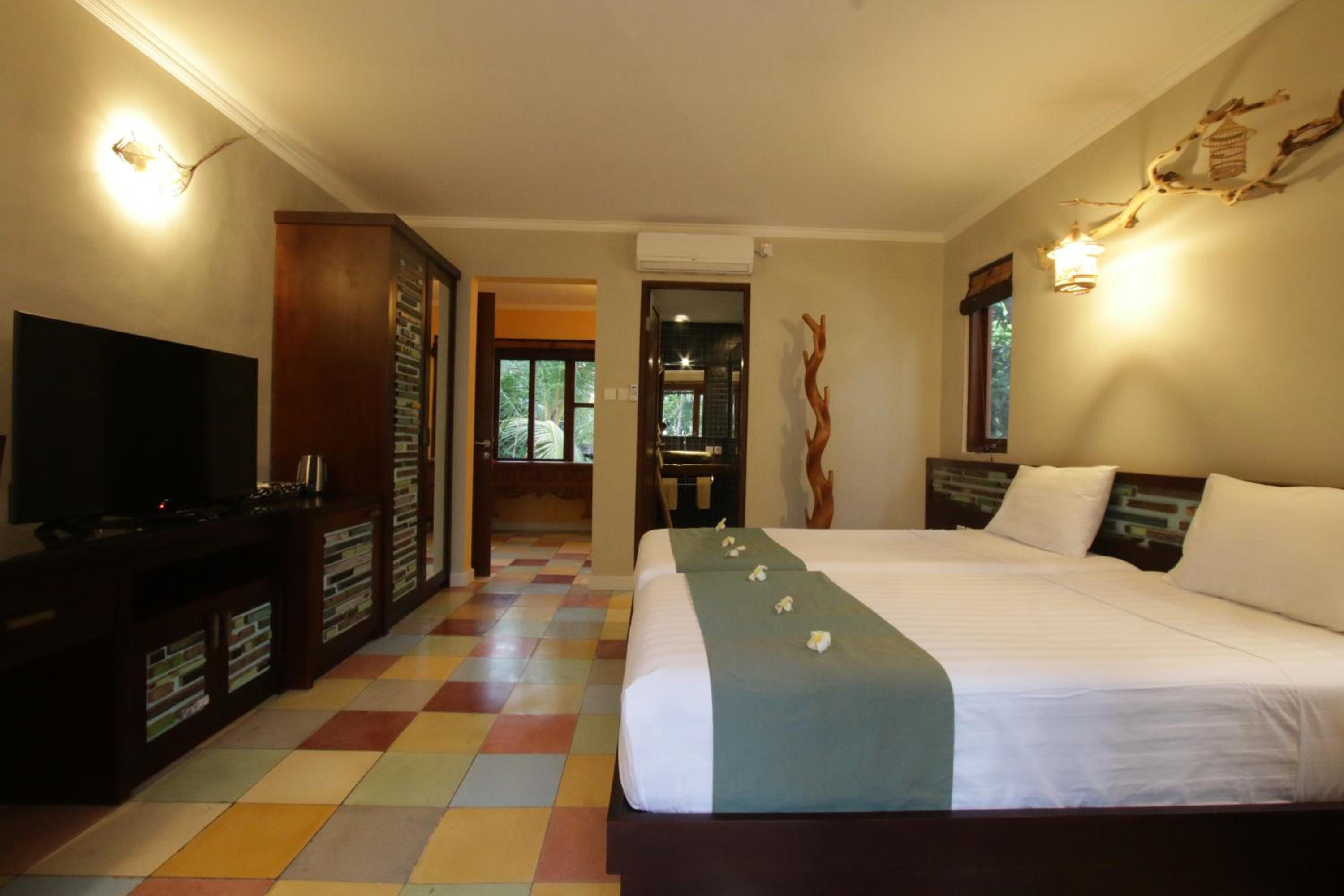 Green Bird Villa