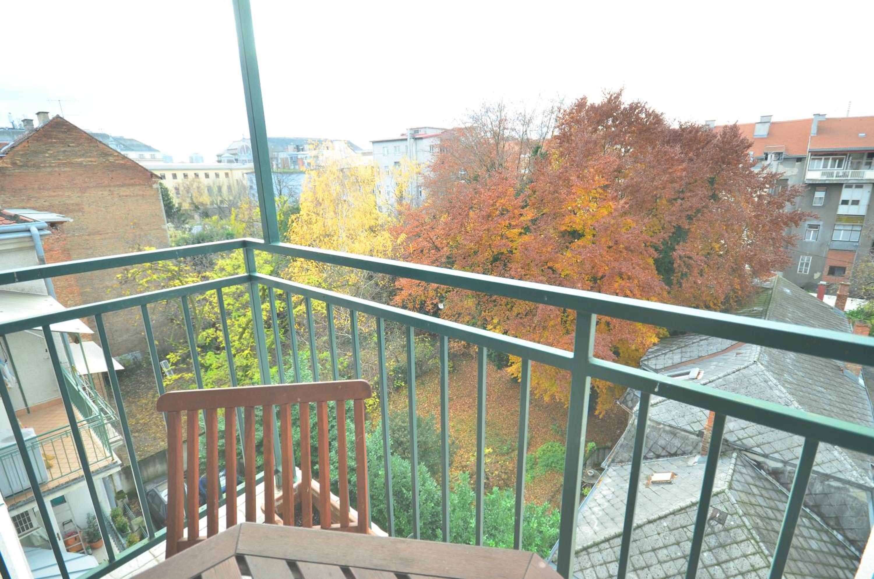 Hi-End Apartment en Zagreb — balance & terrace