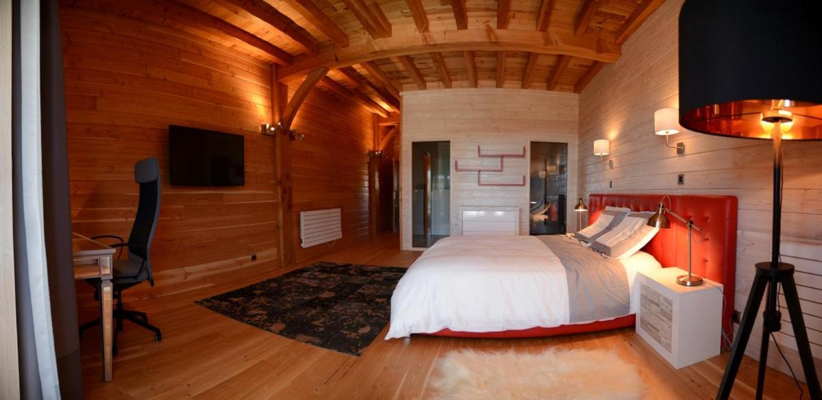 Domaine du Mont Monnet - Chambre d'hotes Gite - Property Image 18