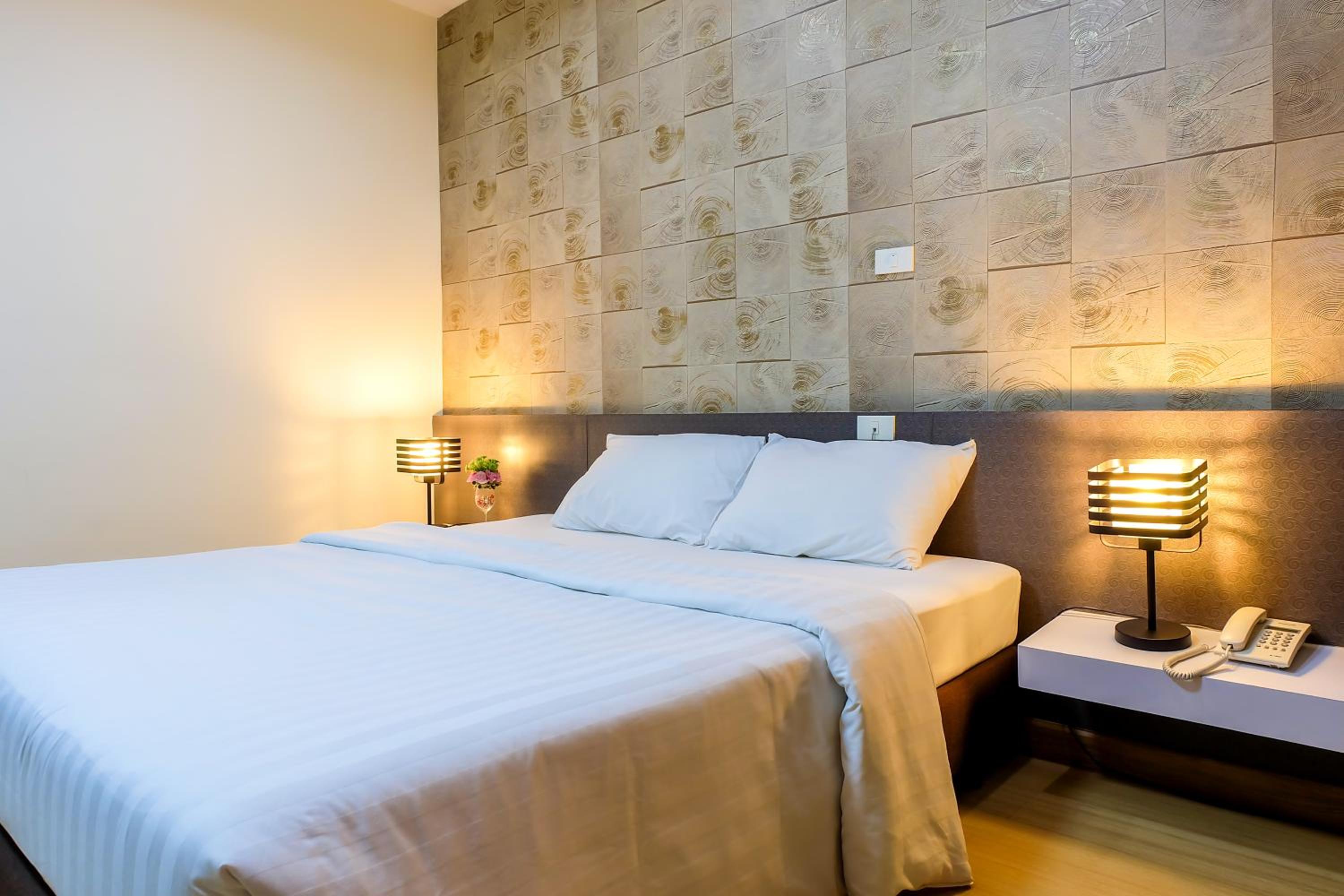 Prajaktra City Hostel