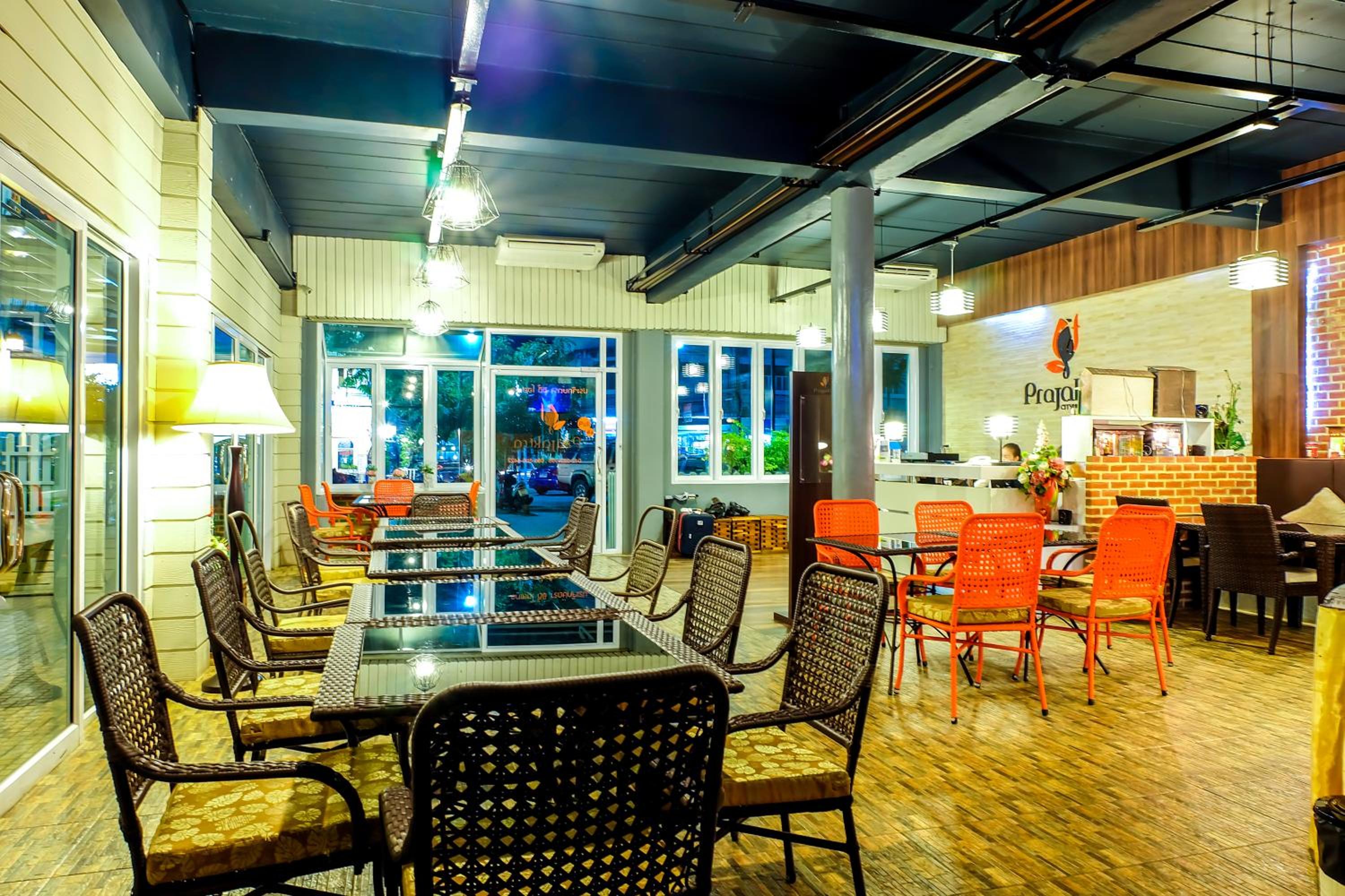 Prajaktra City Hostel
