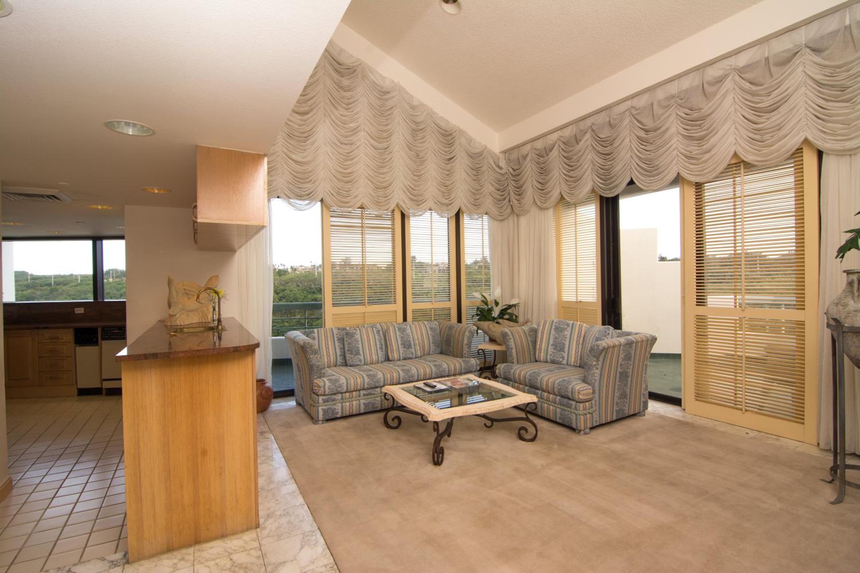 Alupang Beach Tower, photo 18
