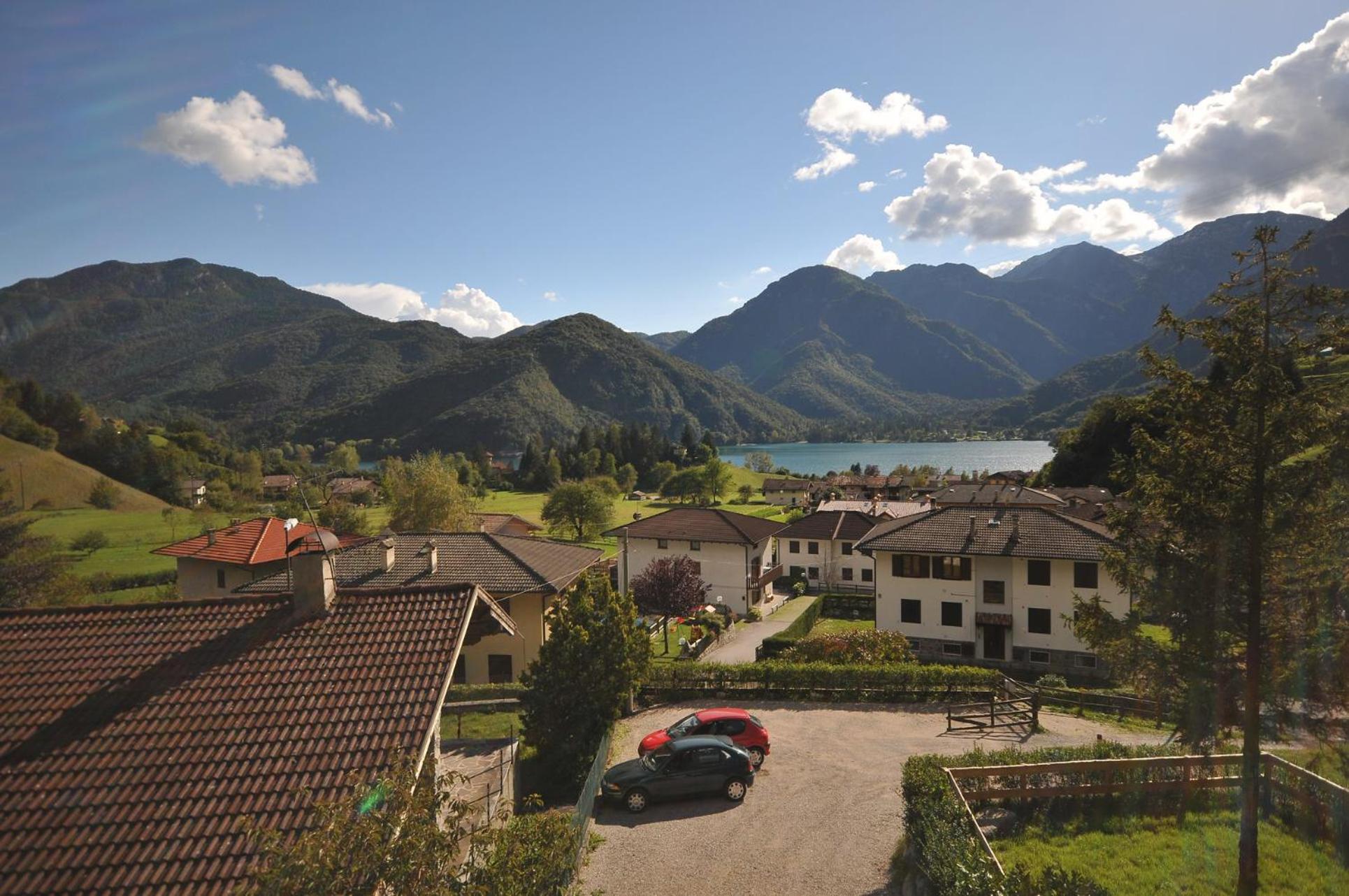 B&B Ledro AFFITTACAMERE view 2