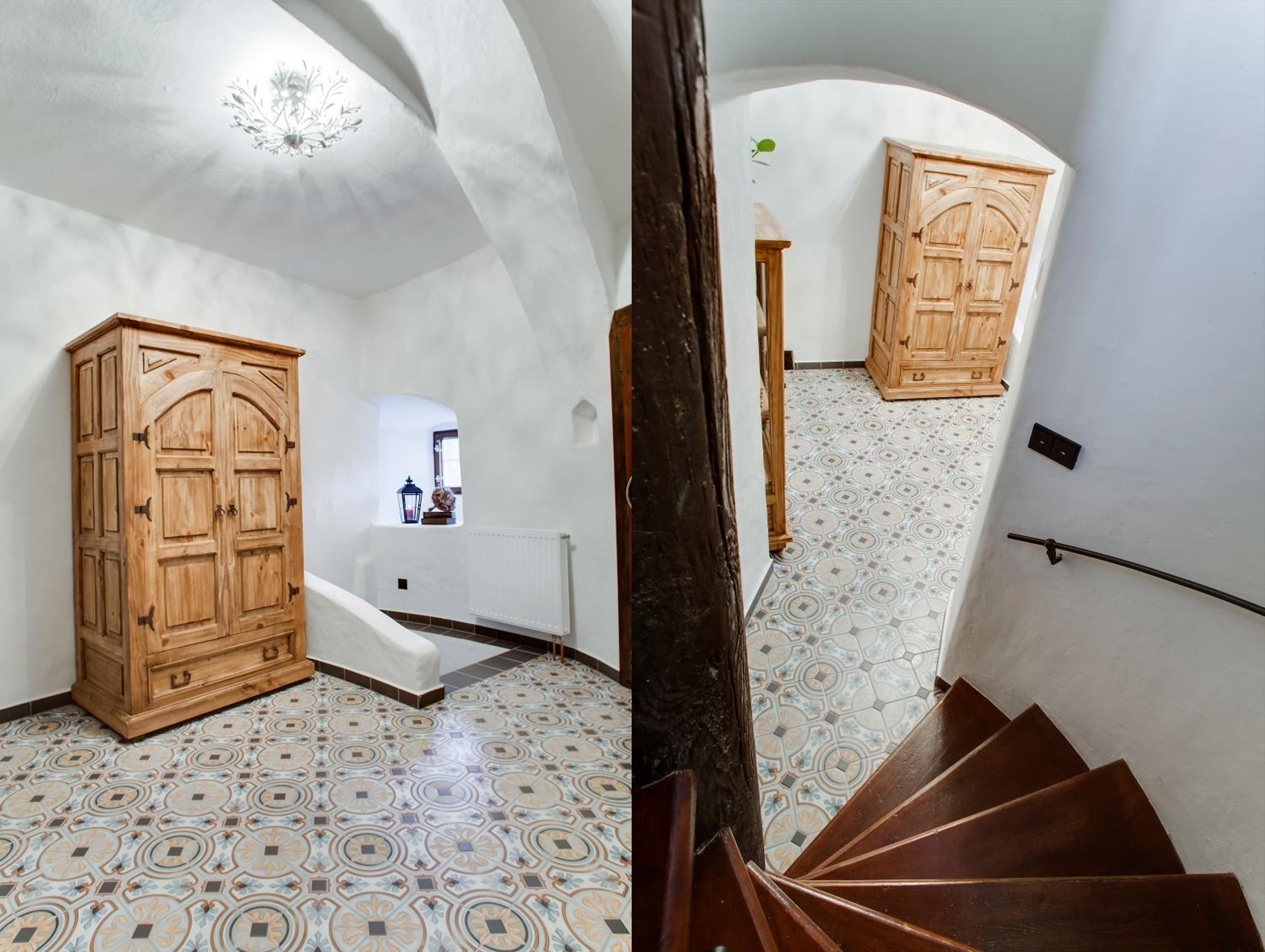 Krumlov Tower - Image 4
