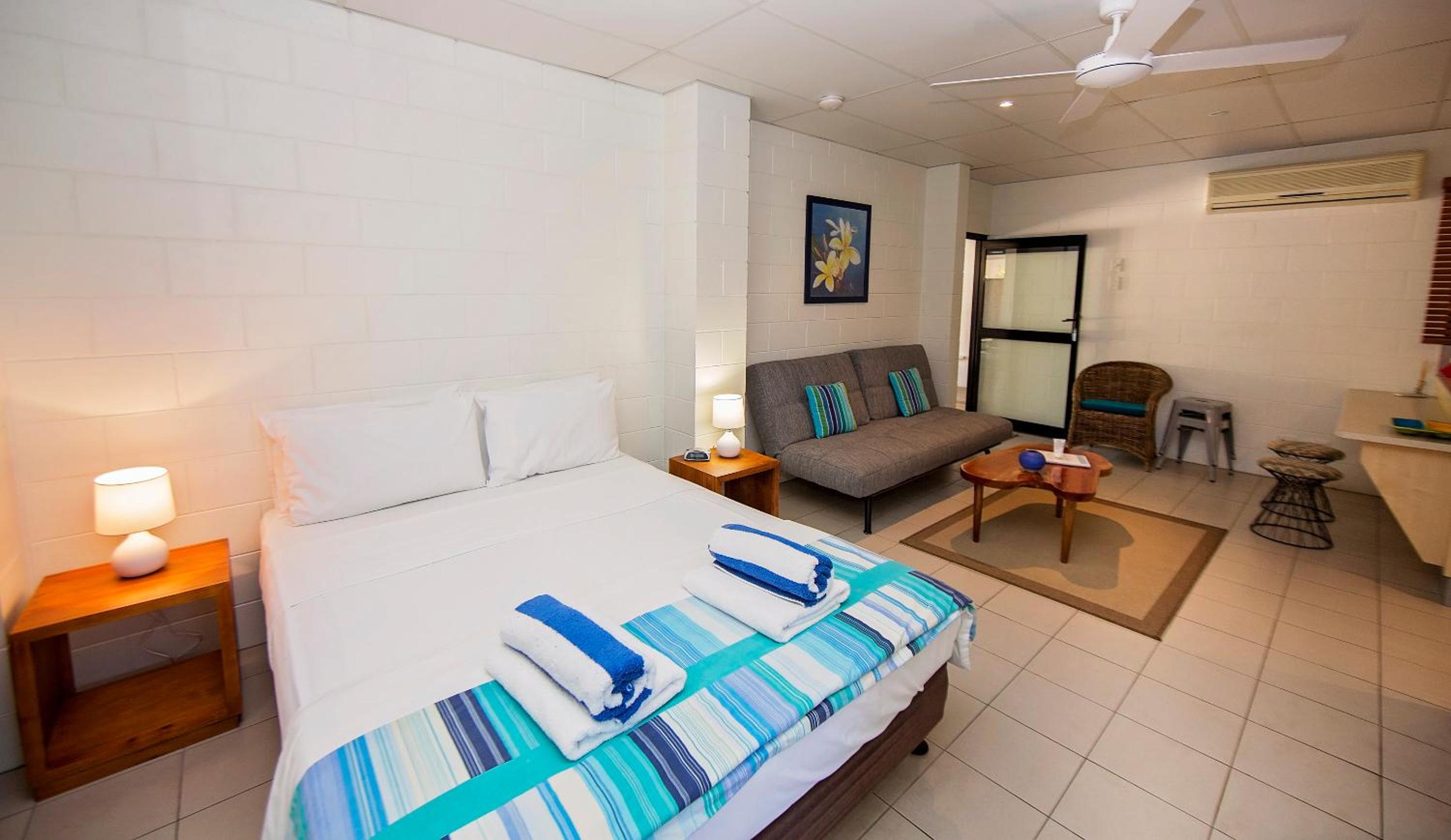 Apollo Jewel Beachfront Apartments