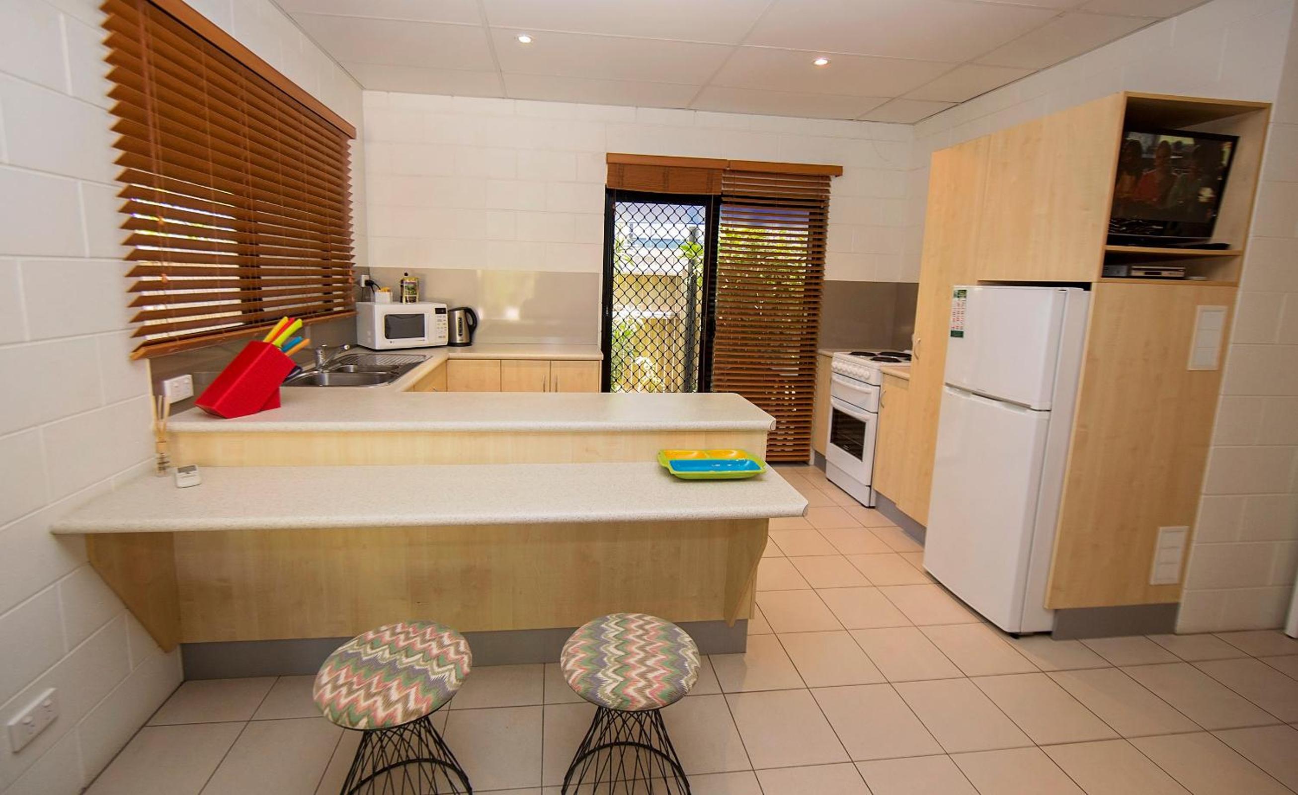Apollo Jewel Beachfront Apartments
