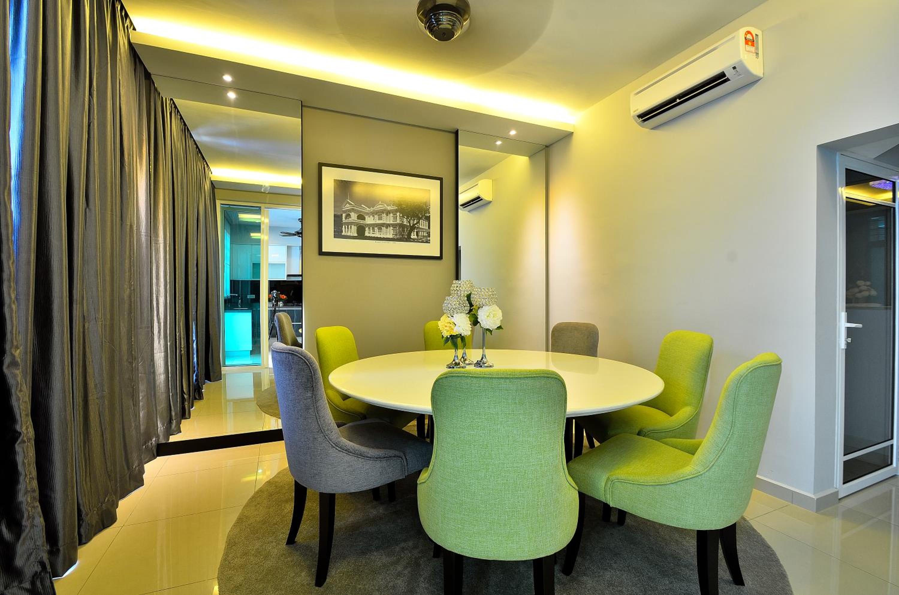Violet Luxury Service Villa view 2