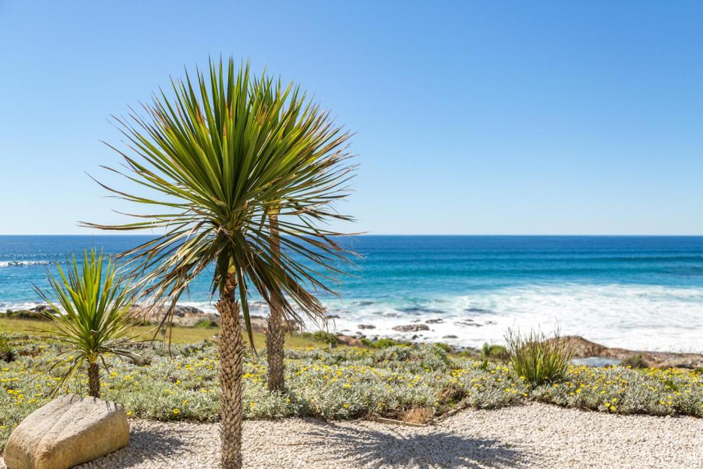 Saltwater - Absolute Oceanfront, Fire Pits, some Villas with Hot Tubs and Sauna